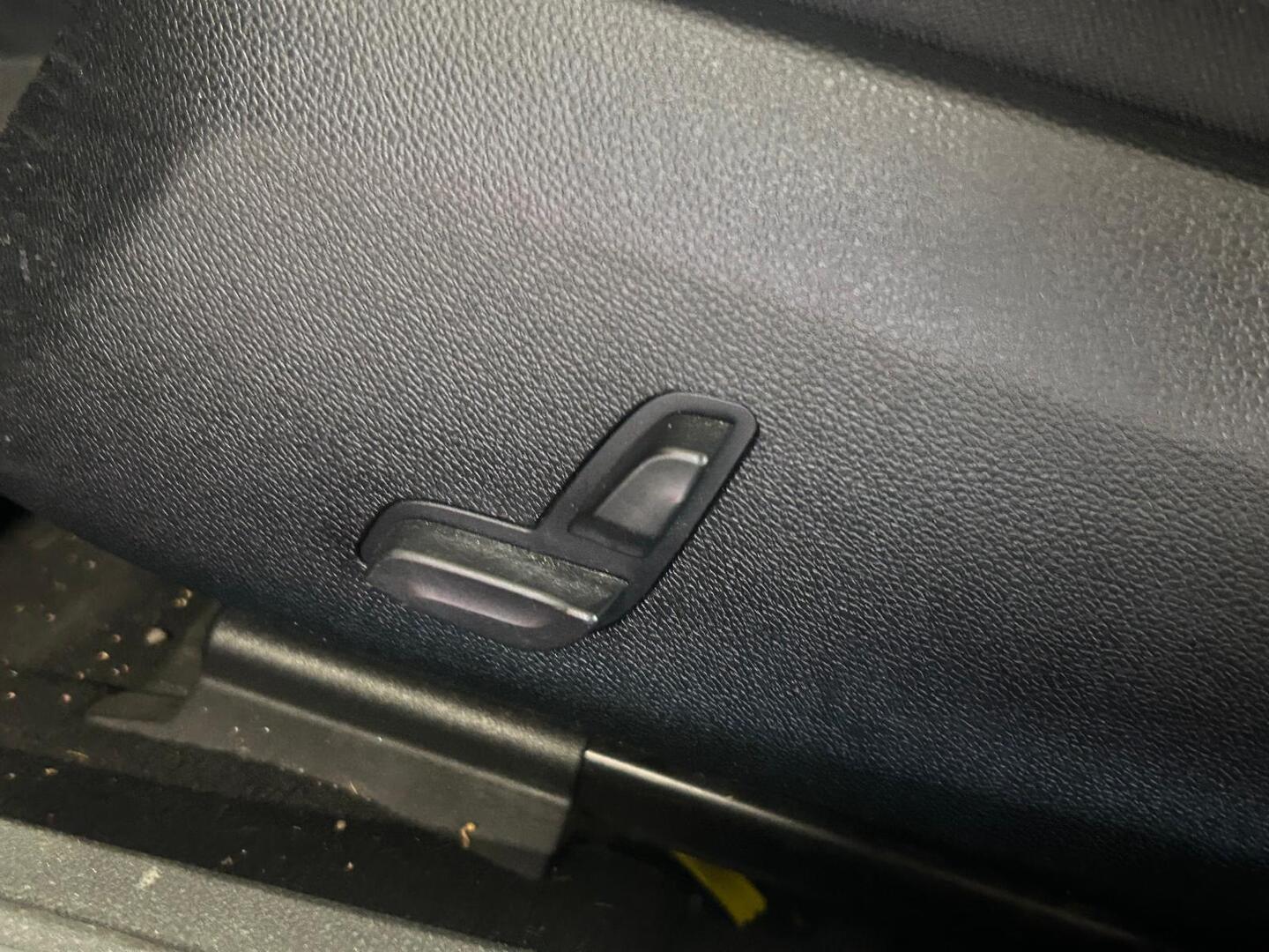 MERCEDES-BENZ E 2011