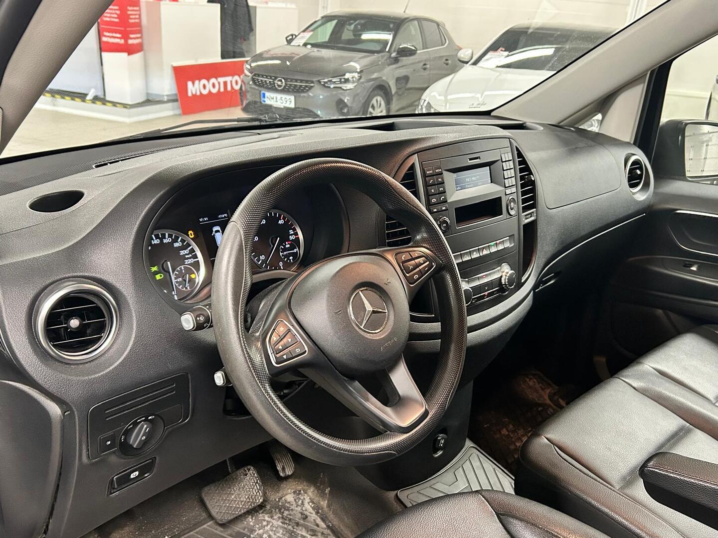 MERCEDES-BENZ Vito 2017