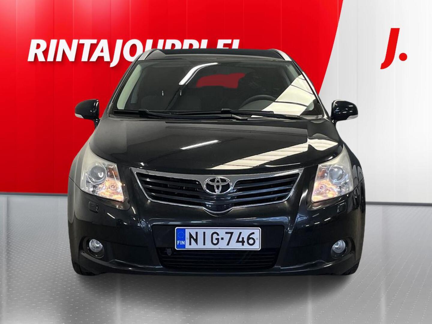 TOYOTA Avensis 2010