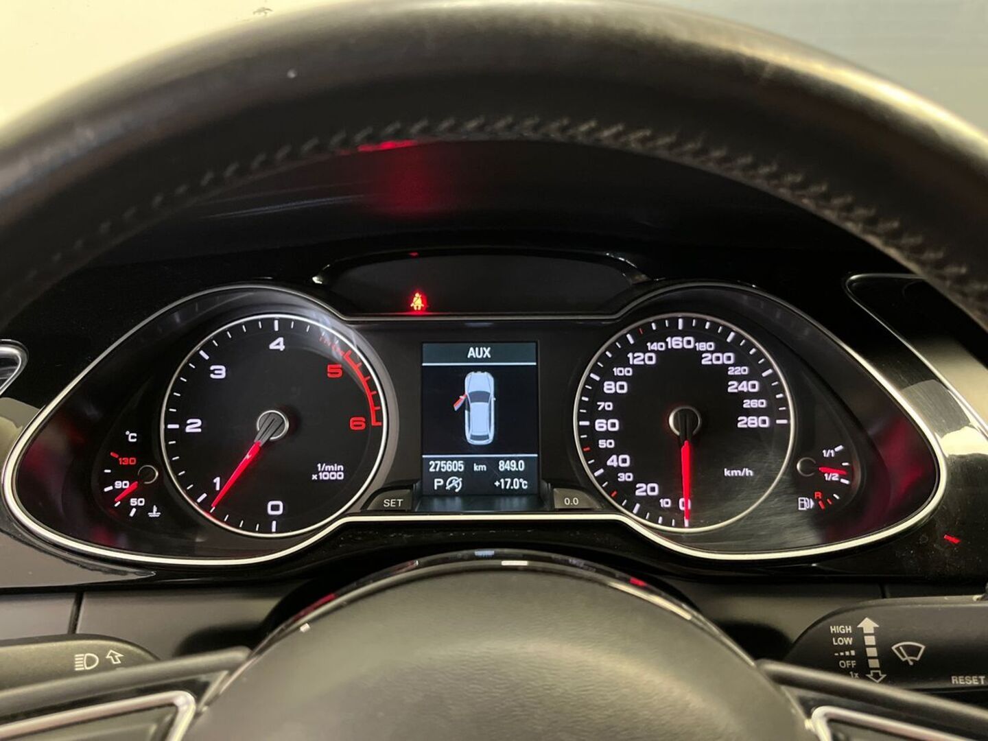AUDI A4 27
