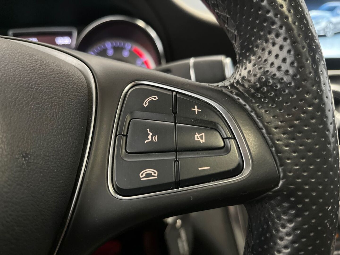 MERCEDES-BENZ CLA 2015
