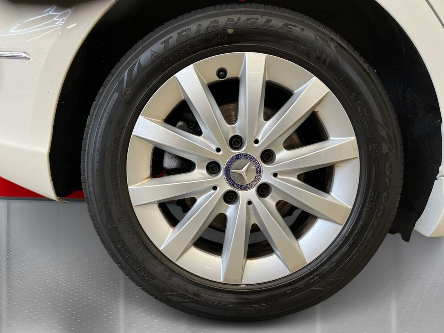 MERCEDES-BENZ B 13