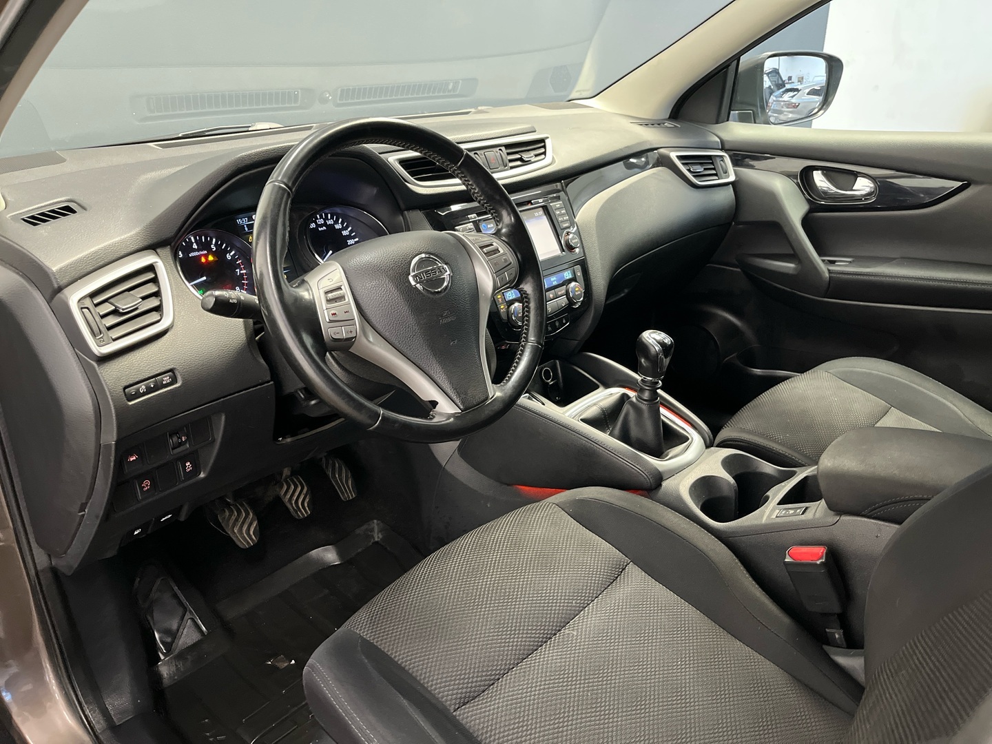 NISSAN Qashqai 2017