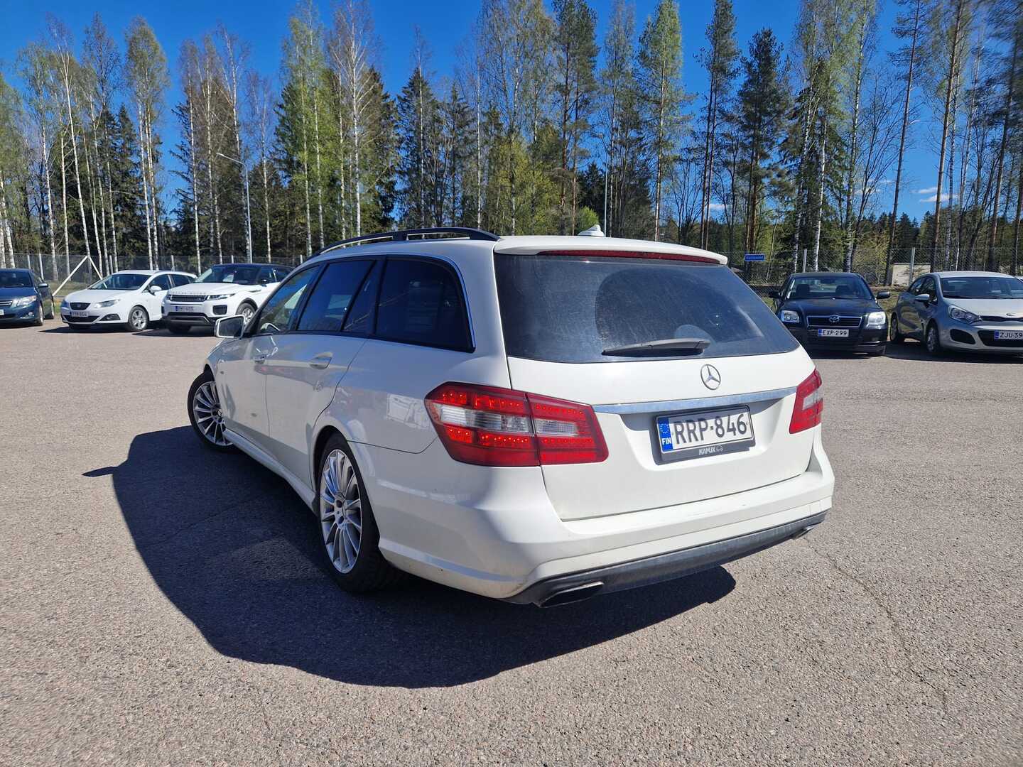 MERCEDES-BENZ E 2012