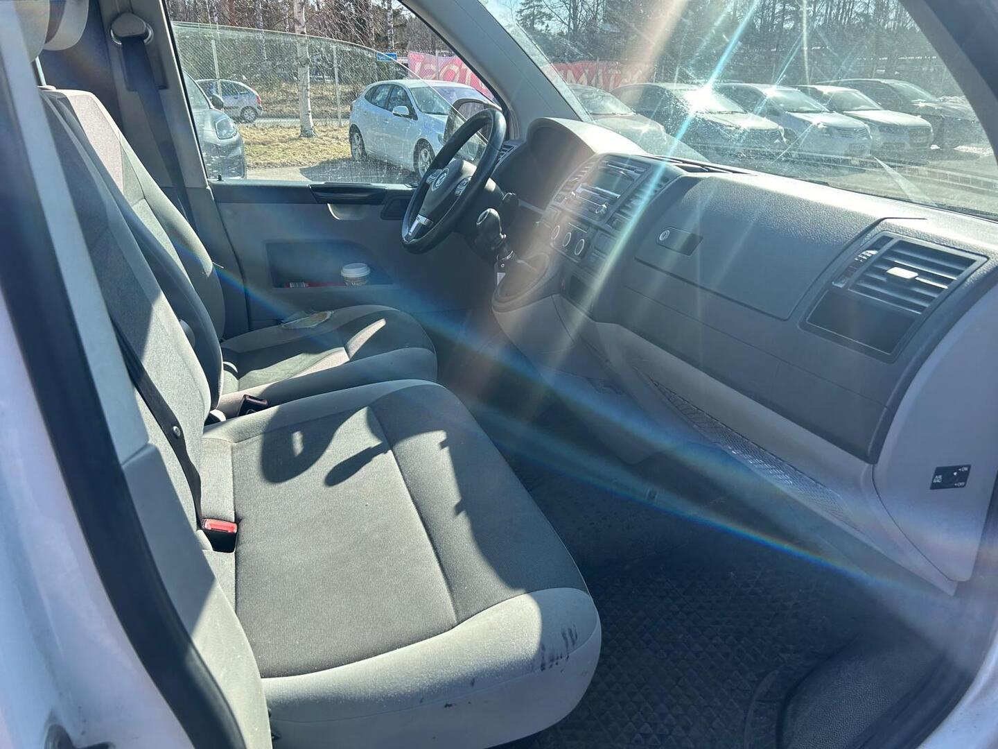 VOLKSWAGEN Transporter 2014