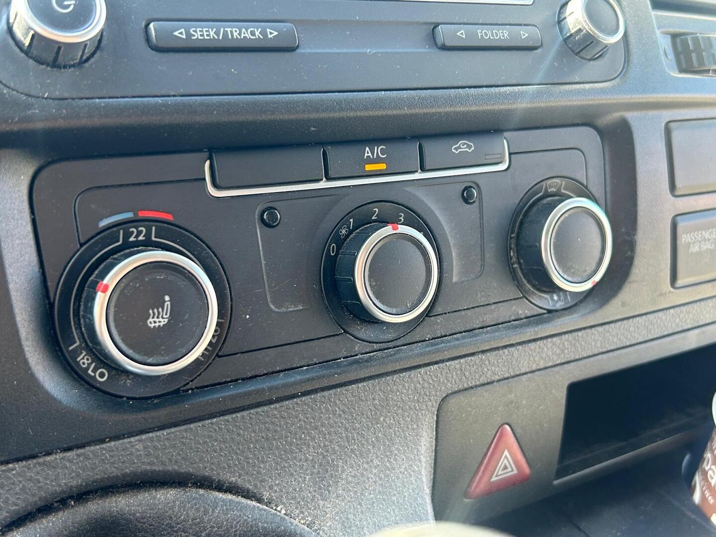 VOLKSWAGEN Transporter 2014