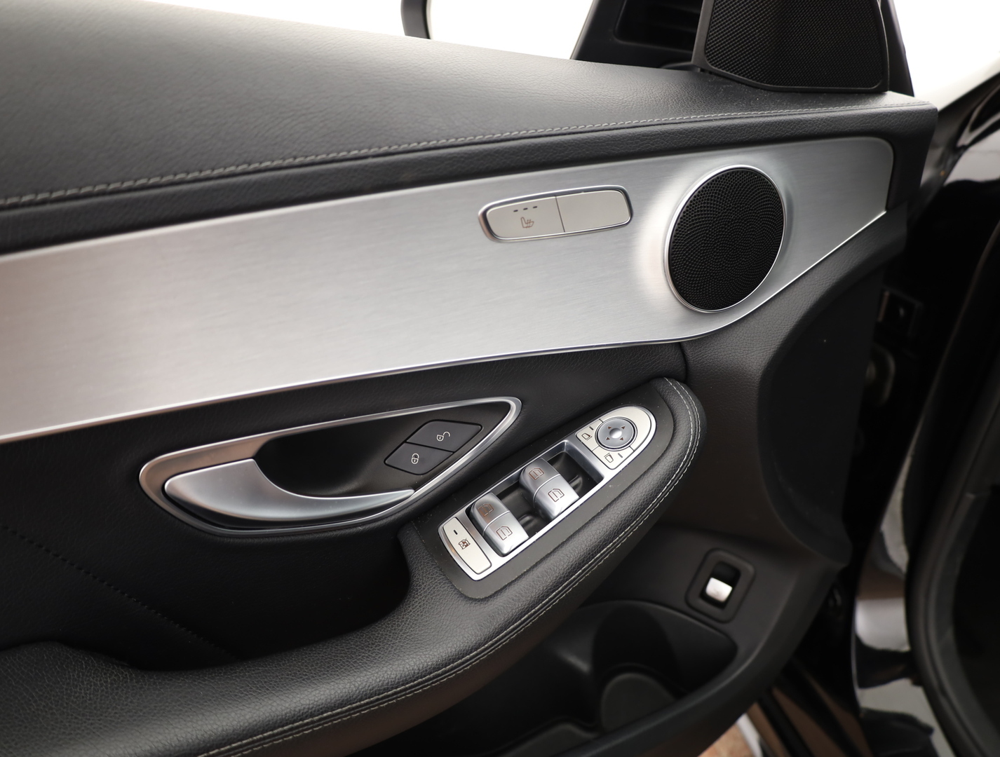 MERCEDES-BENZ C 2015
