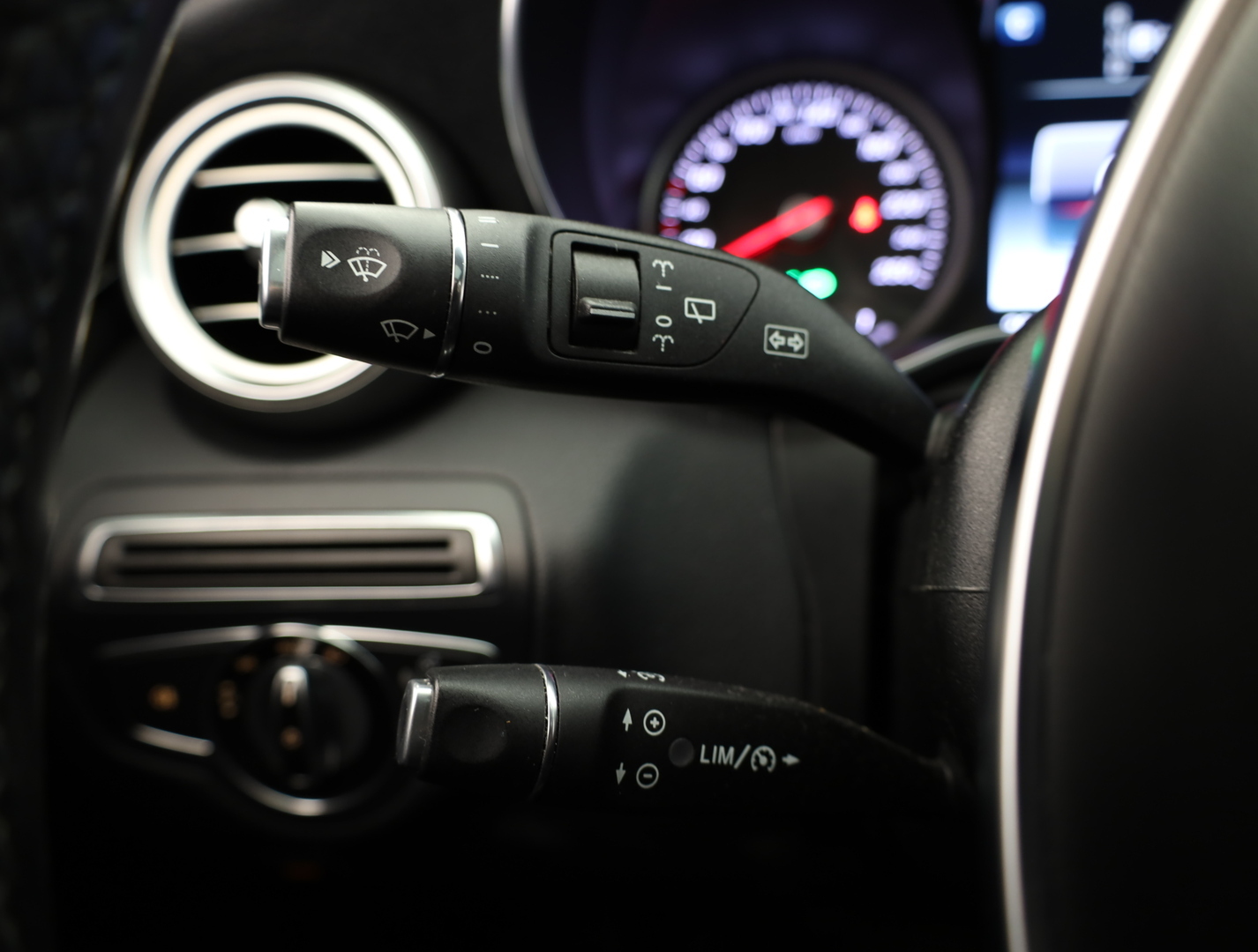 MERCEDES-BENZ C 2015