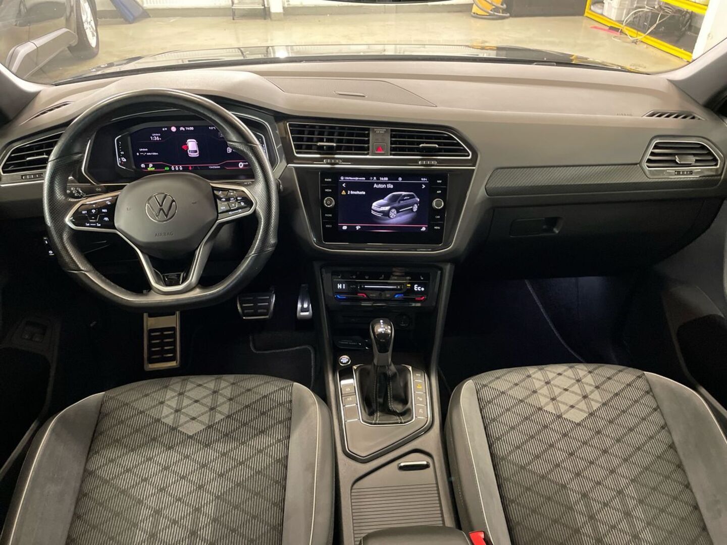 VOLKSWAGEN Tiguan 2023