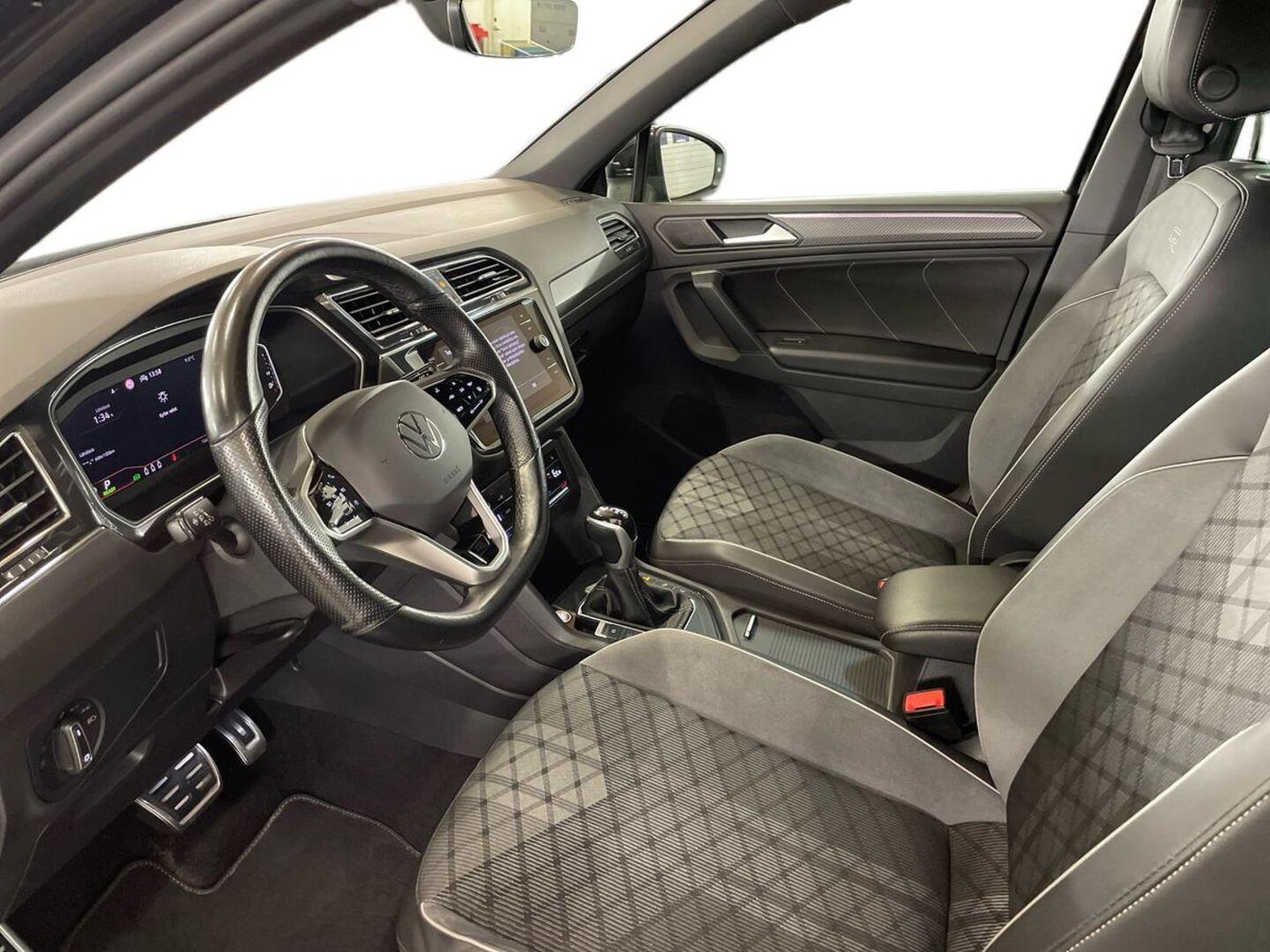 VOLKSWAGEN Tiguan 2023