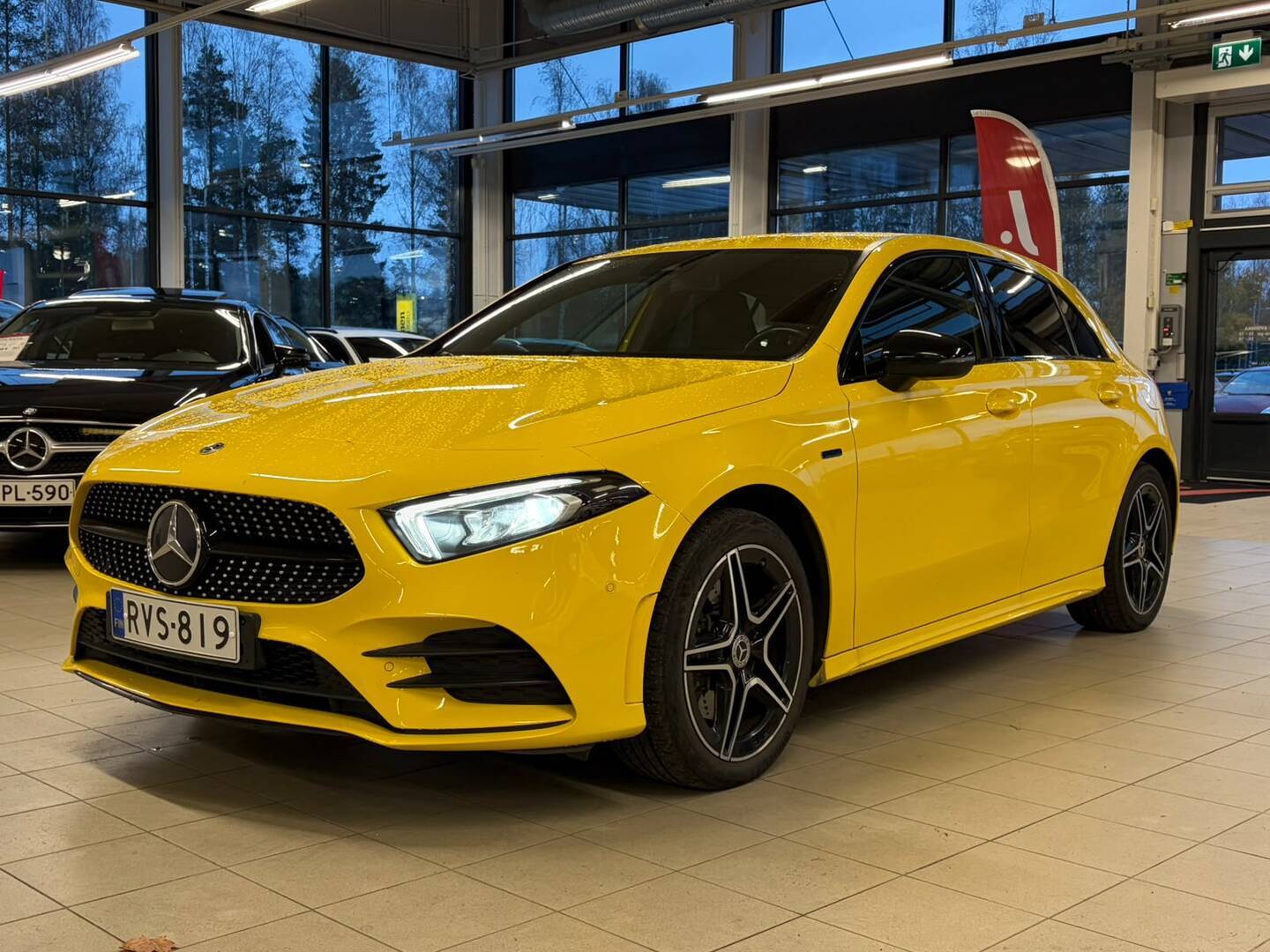 MERCEDES-BENZ A 2020