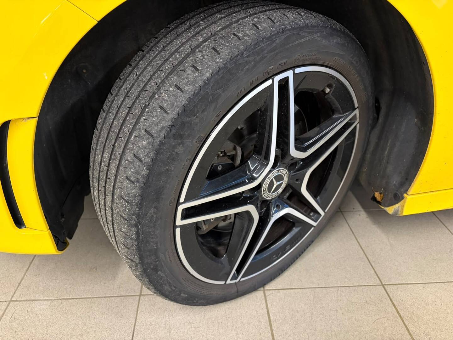 MERCEDES-BENZ A 2020