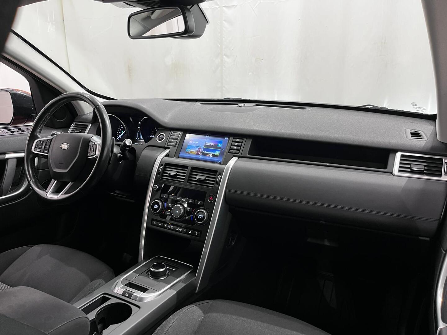 LAND ROVER Discovery Sport 2017