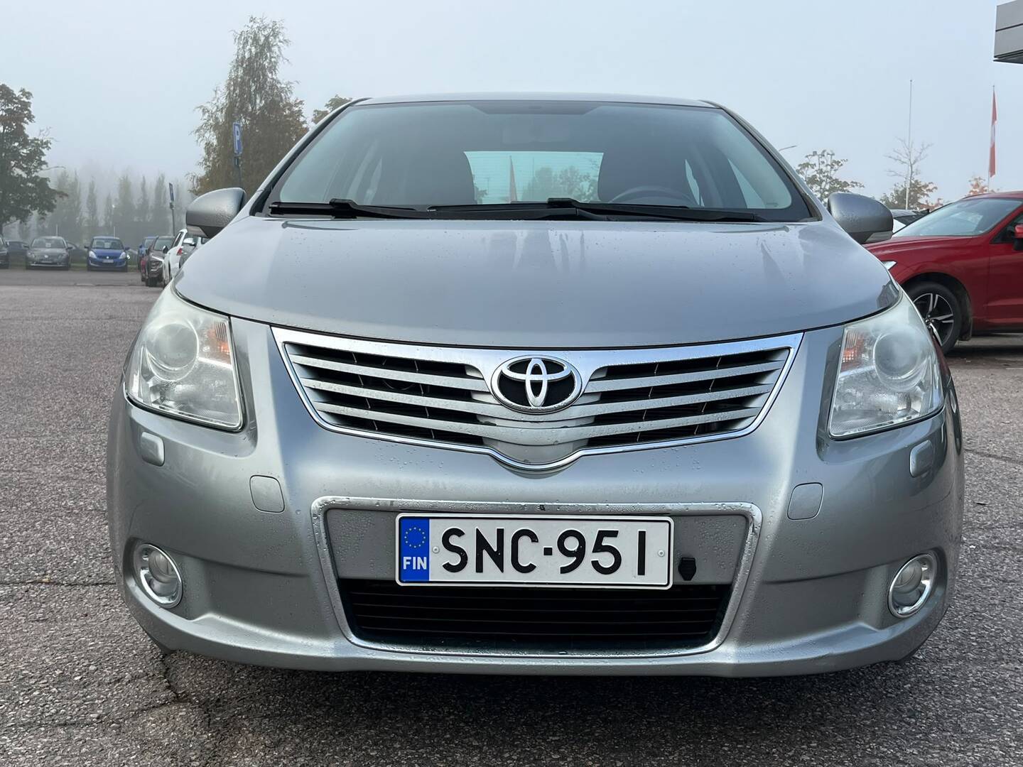 TOYOTA Avensis 2012