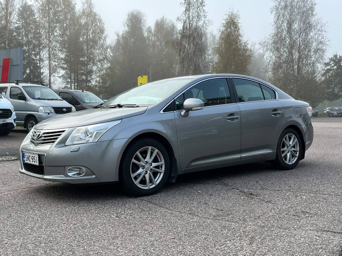 TOYOTA Avensis 2012