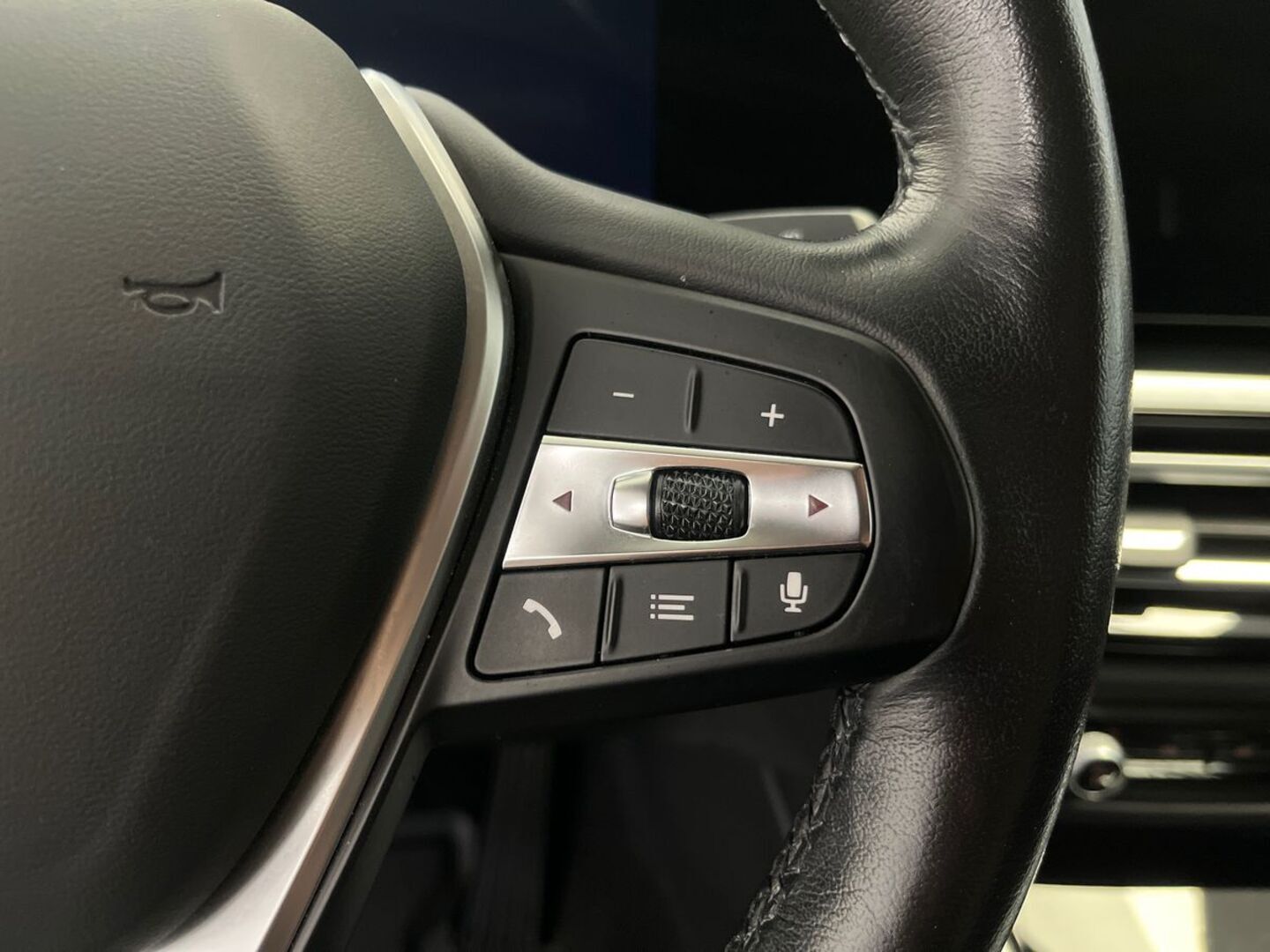 BMW i4 20