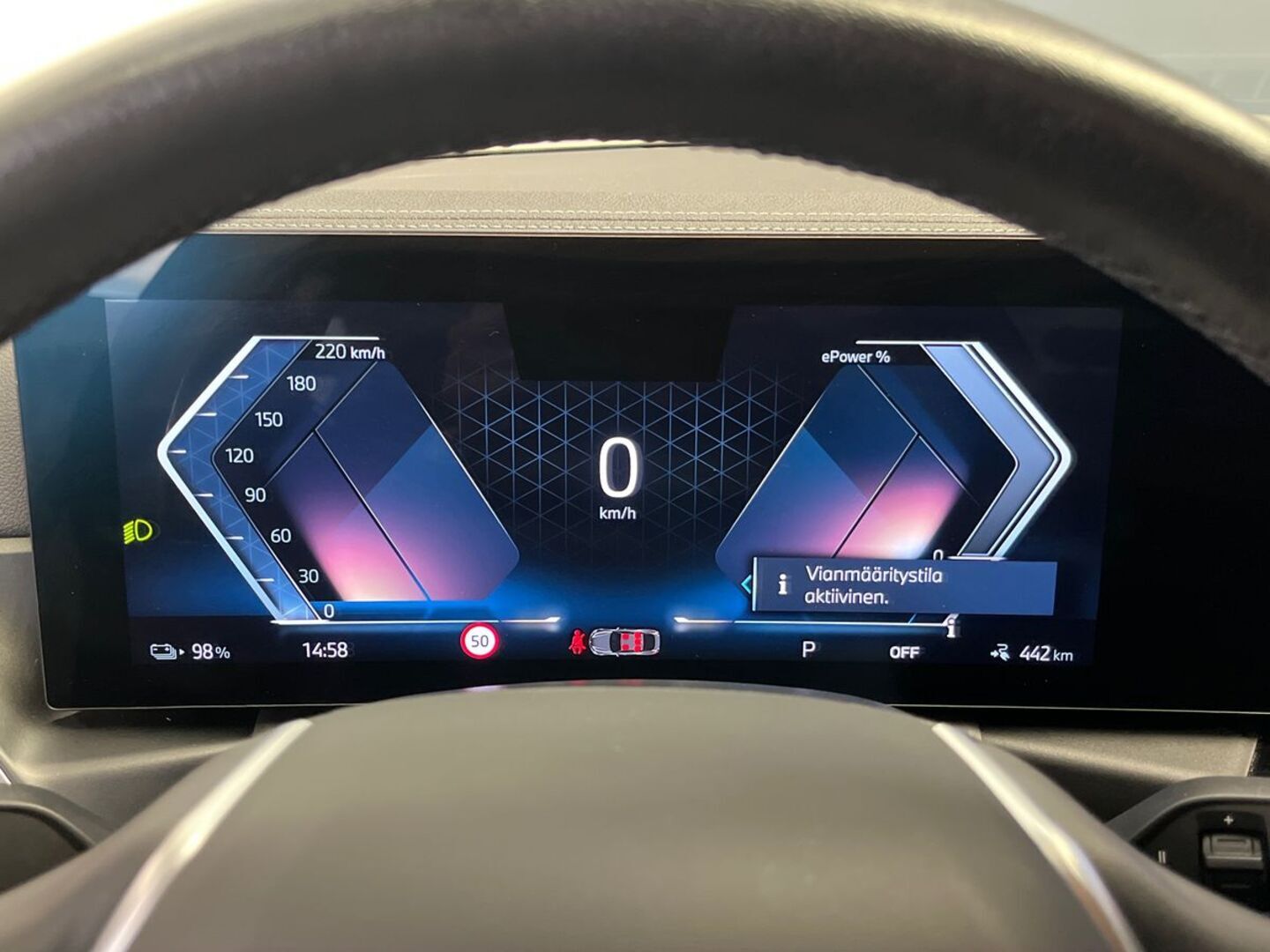 BMW i4 23