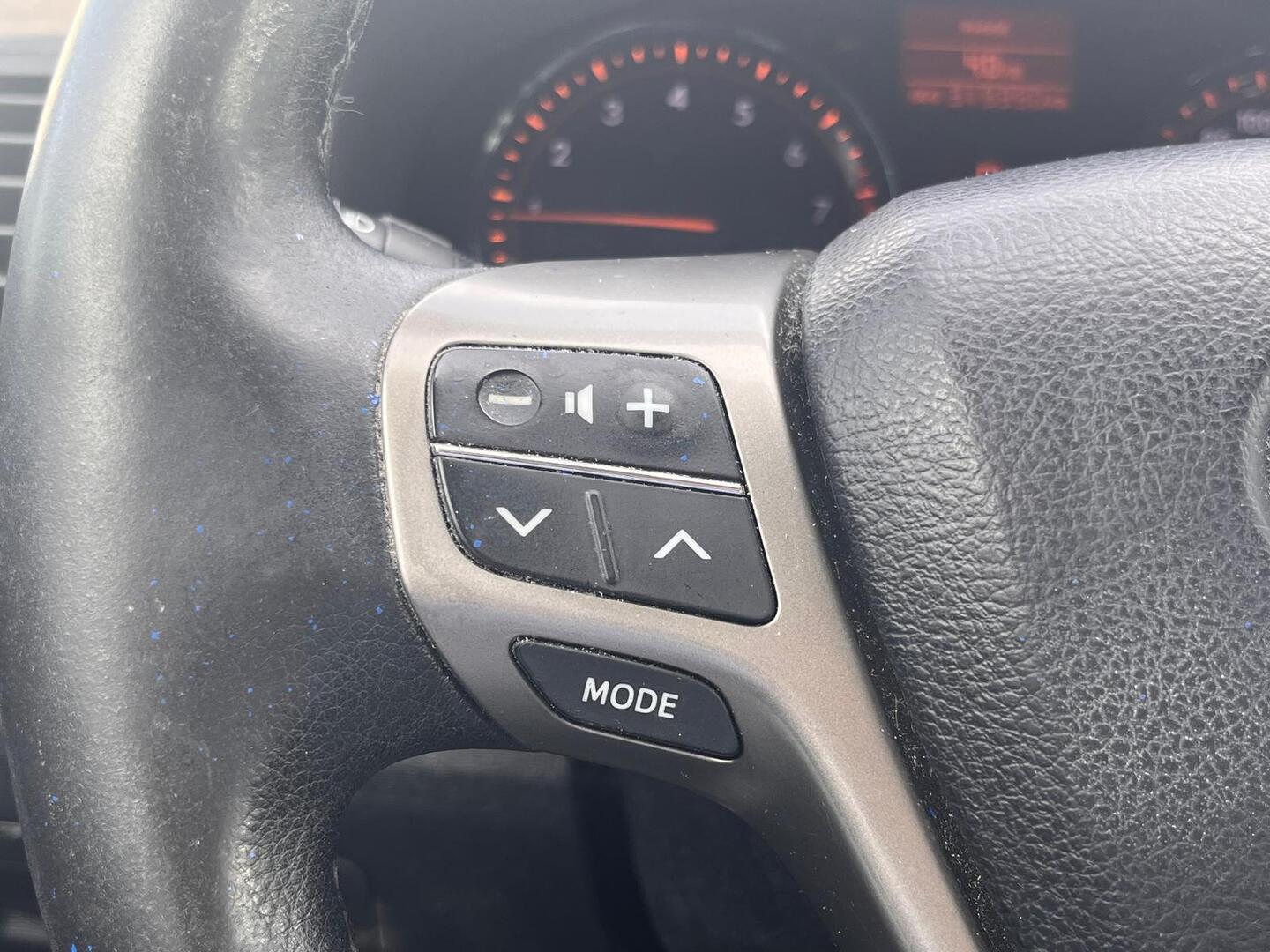 TOYOTA Avensis 2010