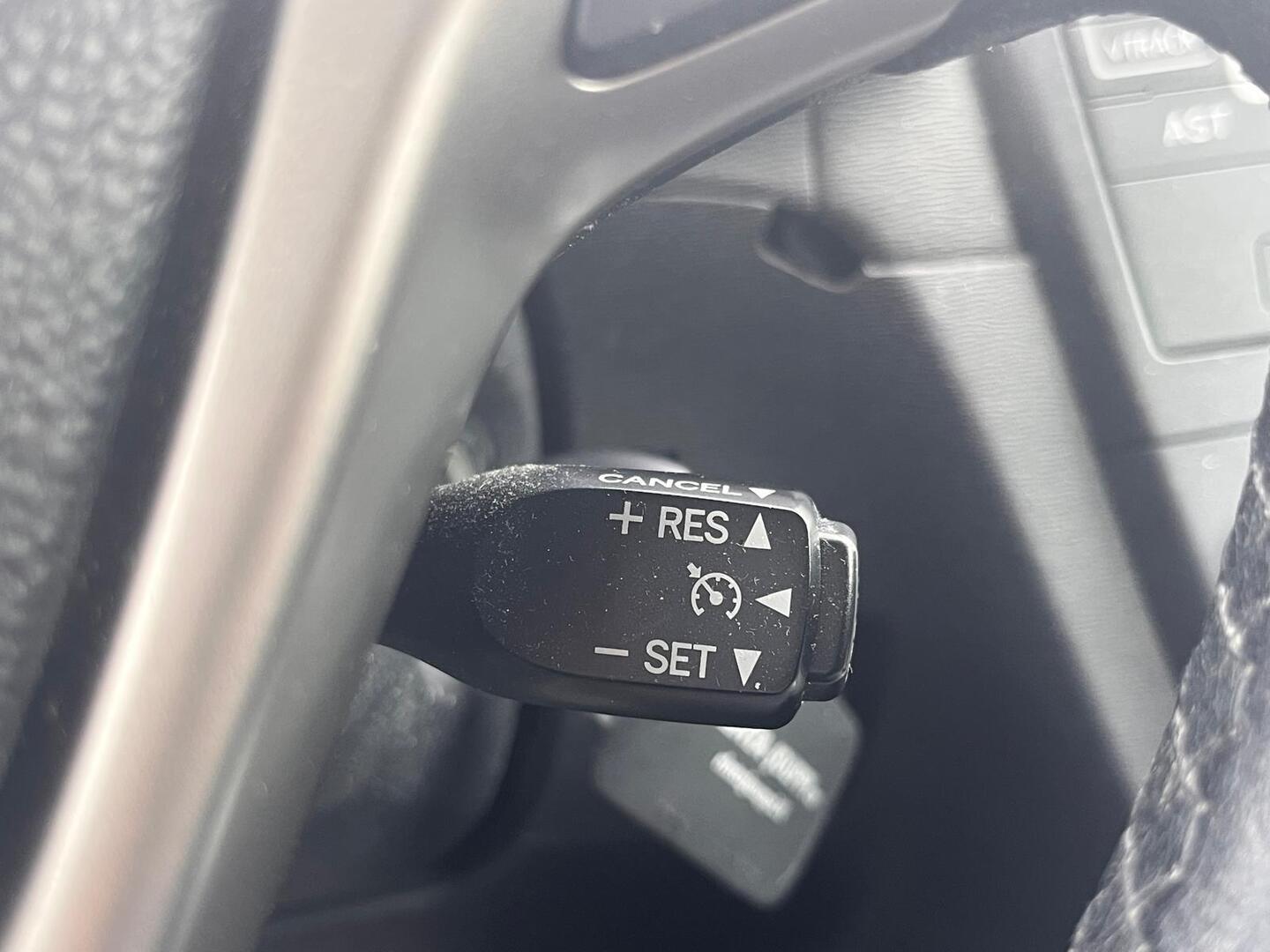 TOYOTA Avensis 2010