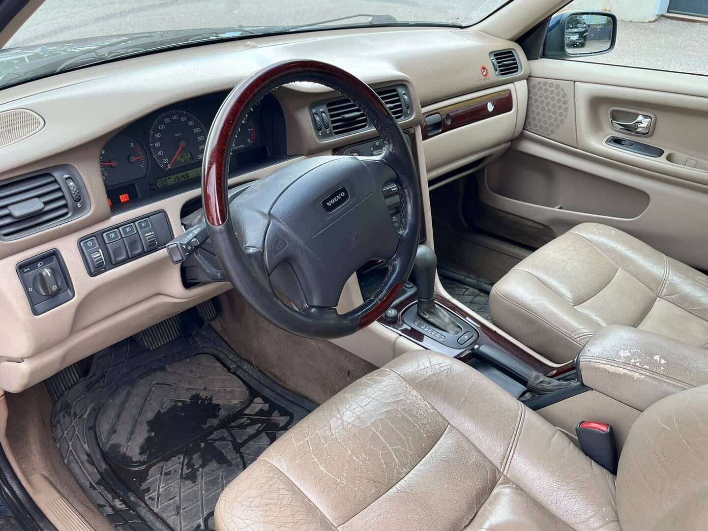 VOLVO S70 2000