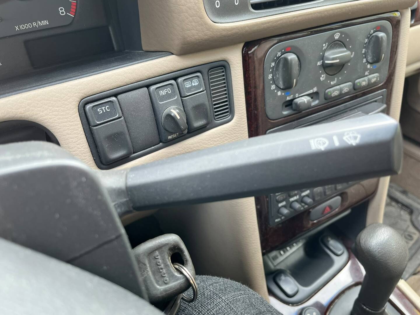 VOLVO S70 2000
