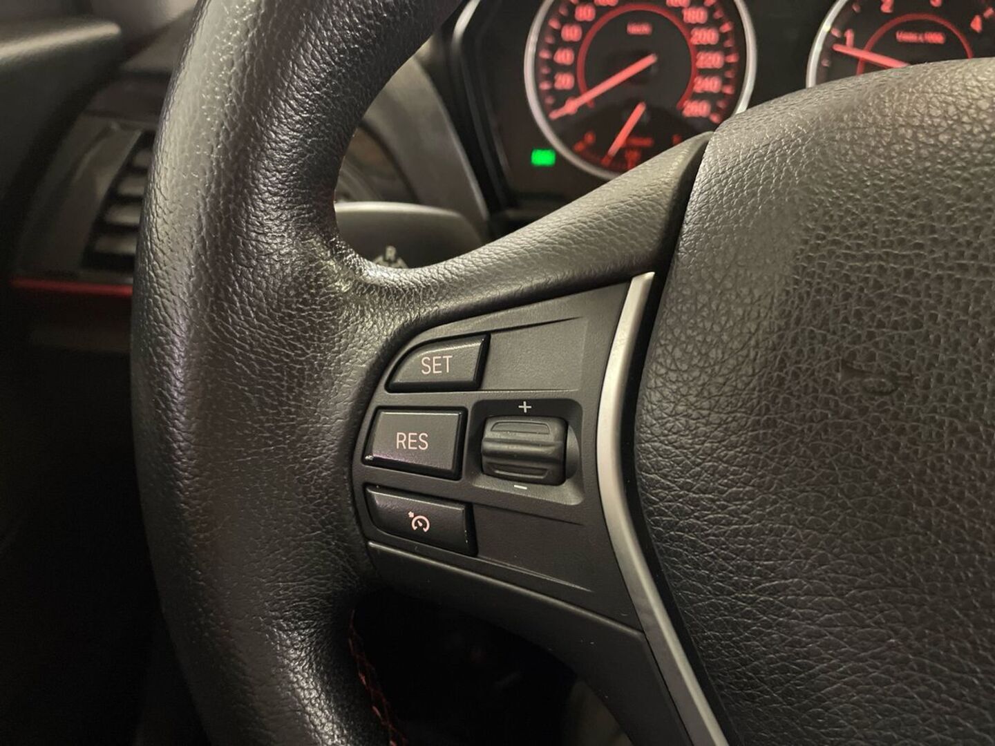 BMW 118 2012