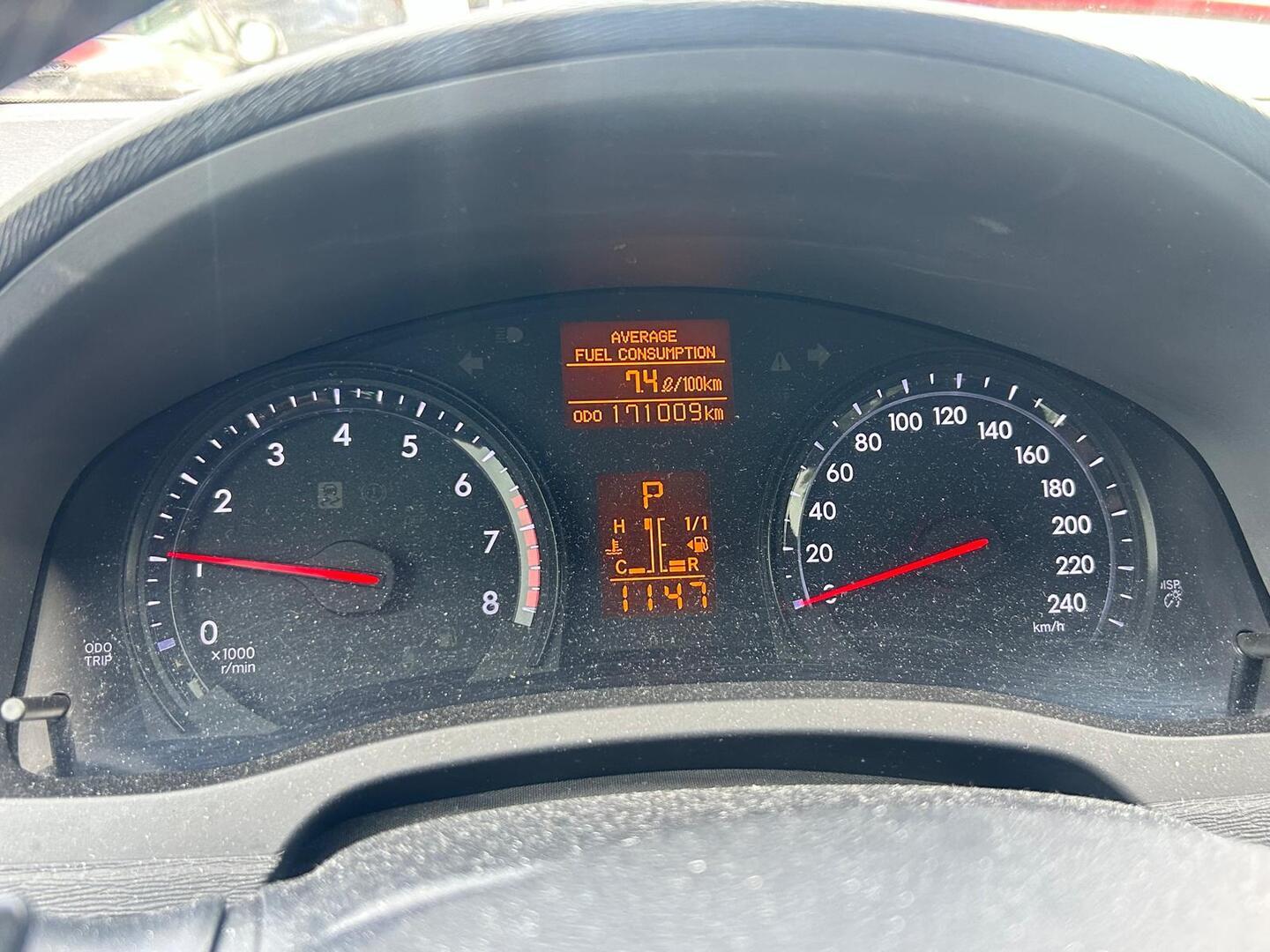 TOYOTA Avensis 2015