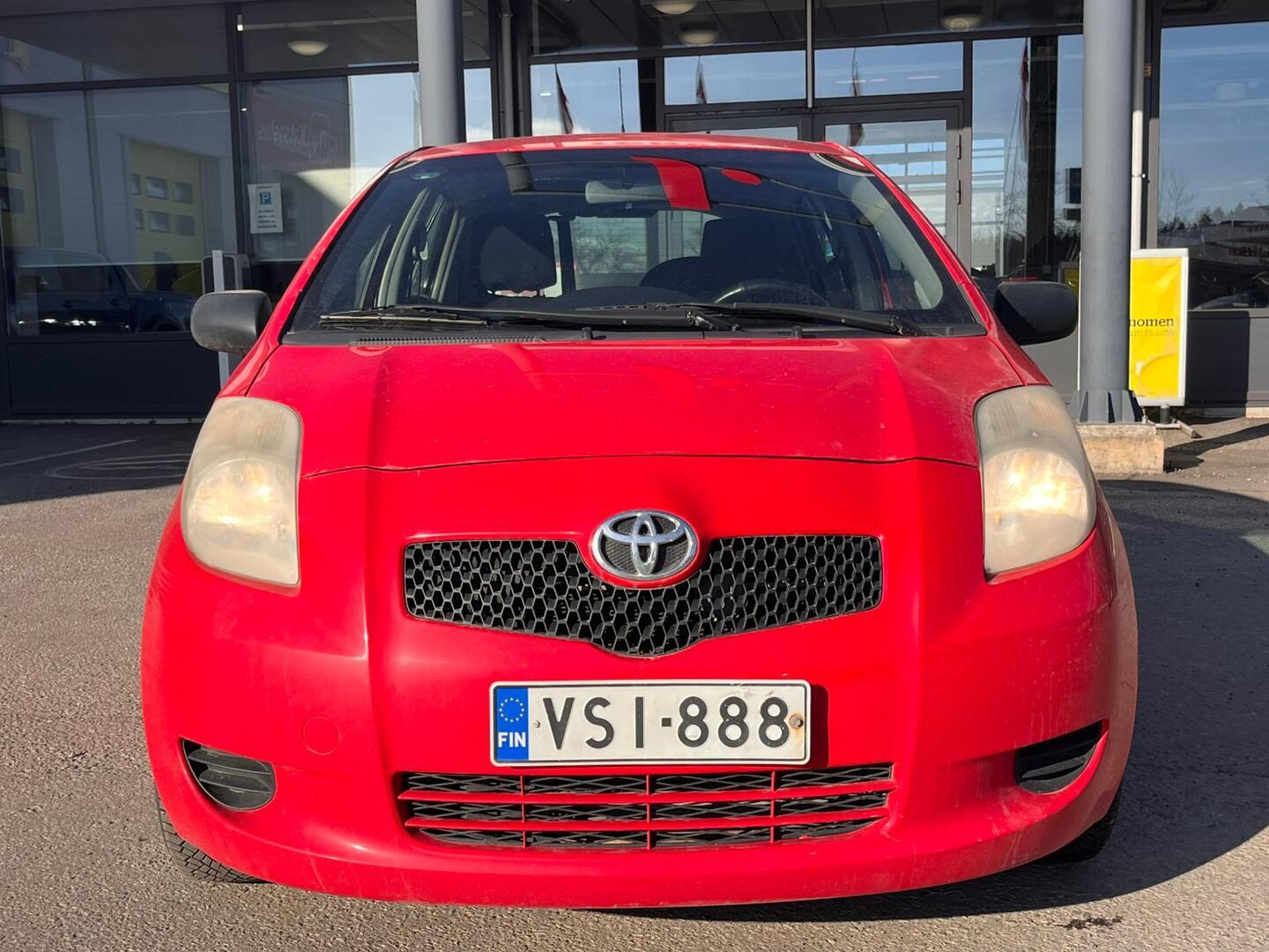 TOYOTA Yaris 2006
