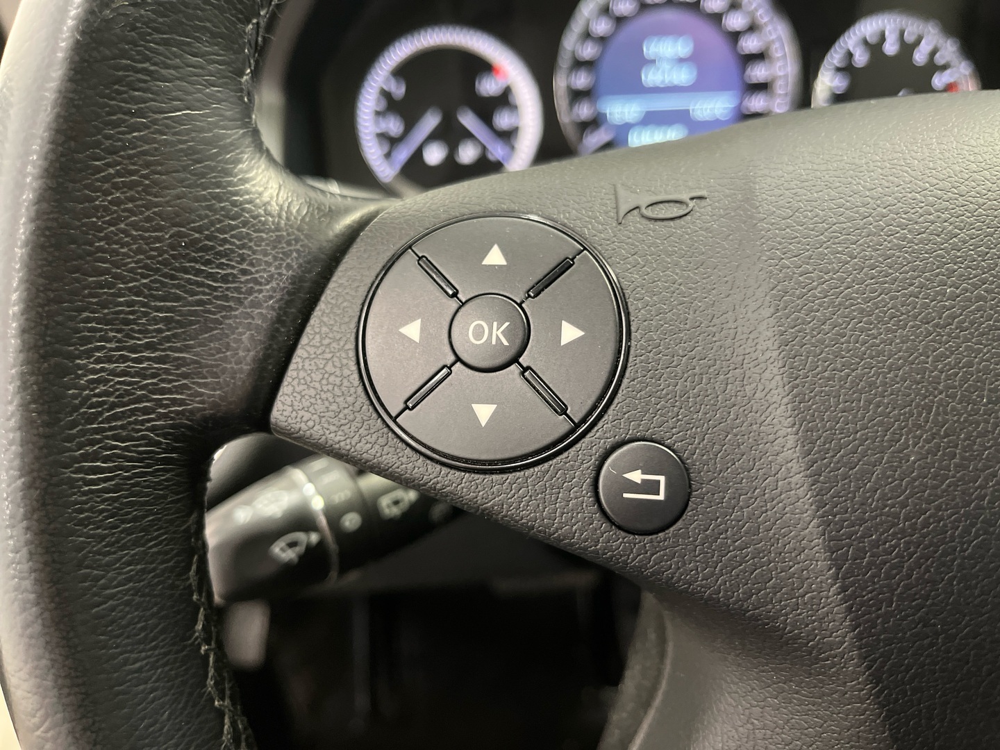 MERCEDES-BENZ C 2011