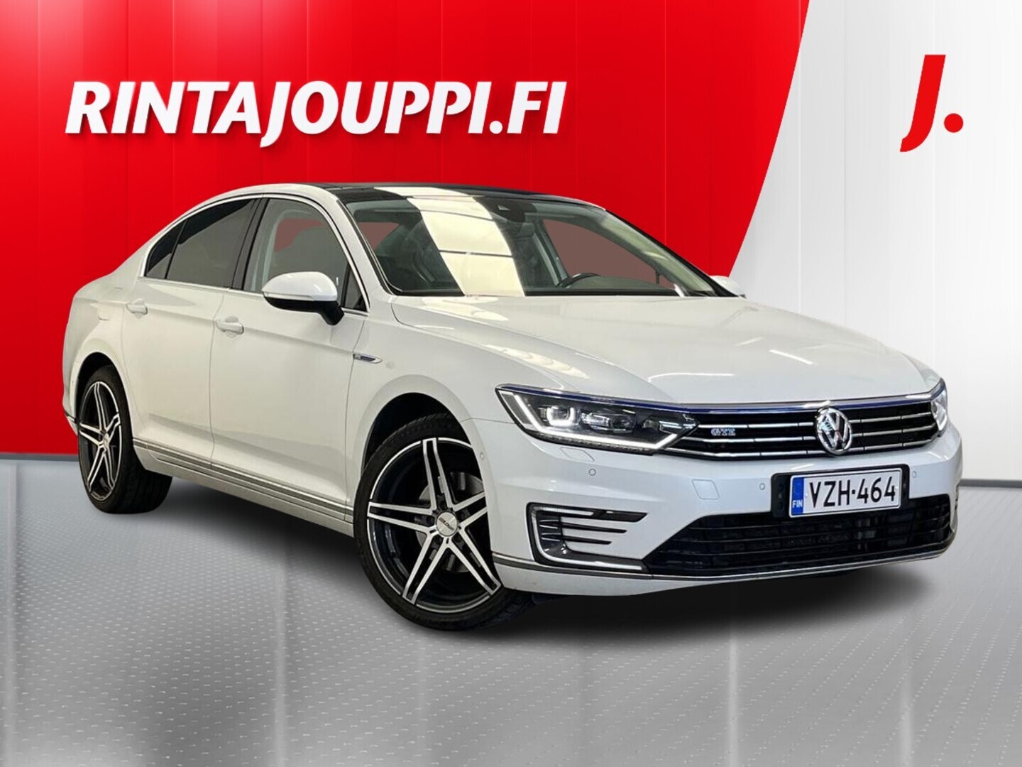 VOLKSWAGEN Passat 1