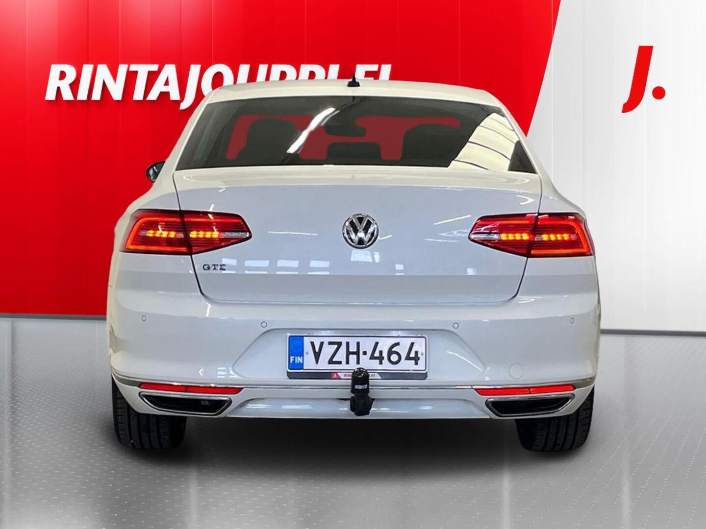VOLKSWAGEN Passat 5