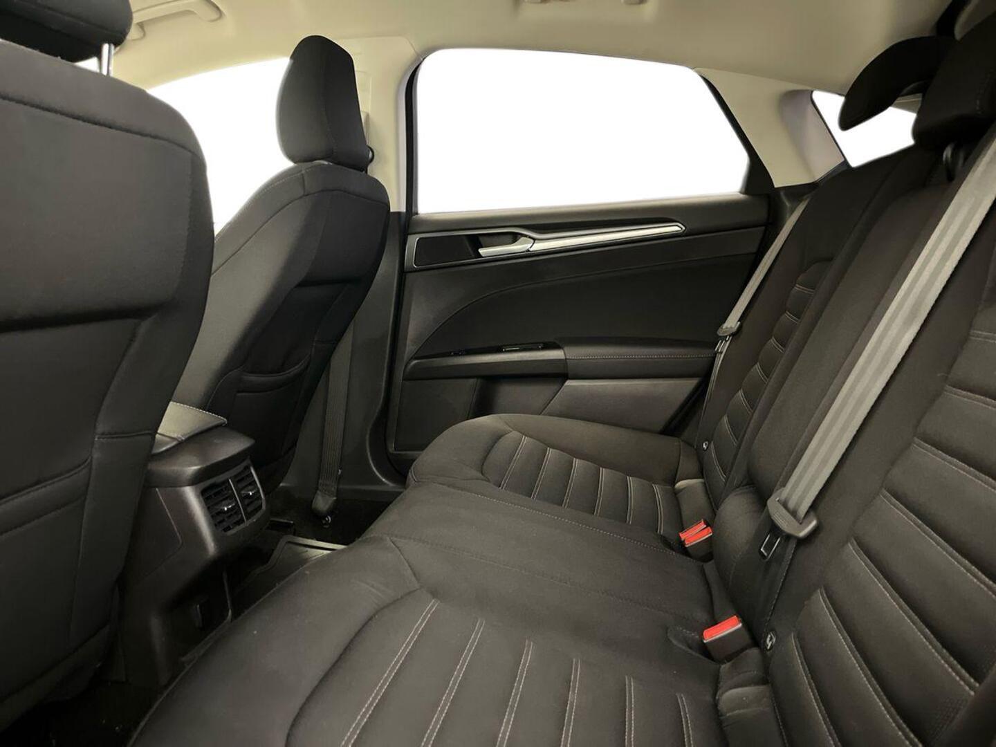 FORD Mondeo 10