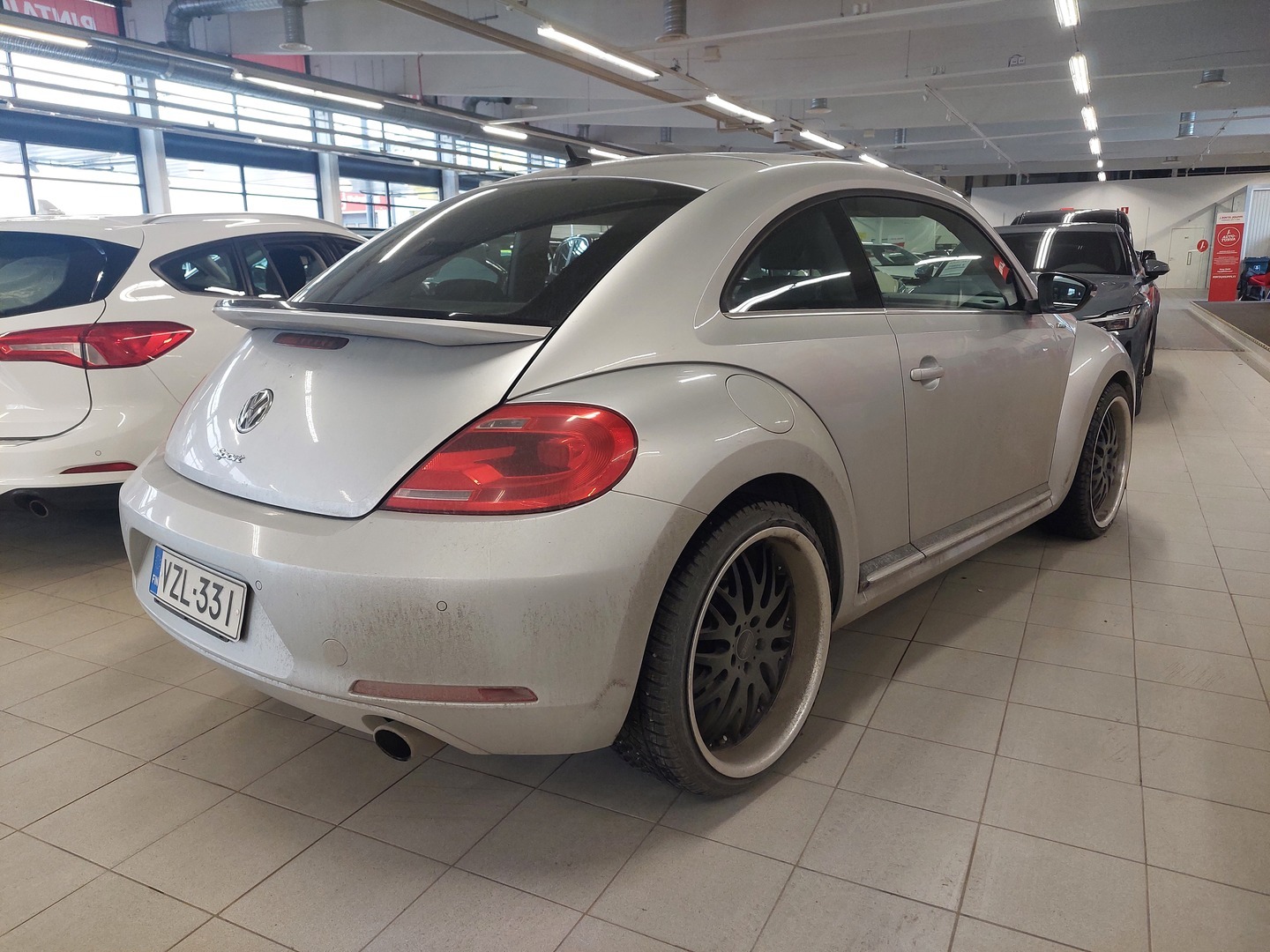 VOLKSWAGEN Beetle 2011