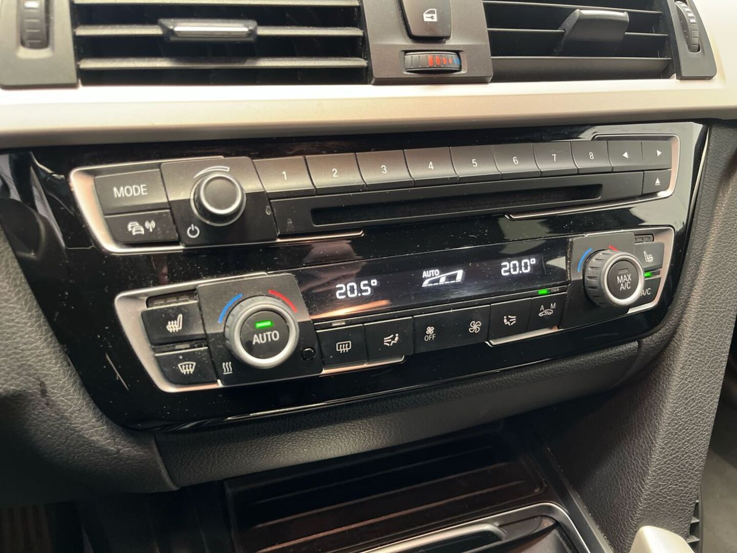 BMW 318 2016