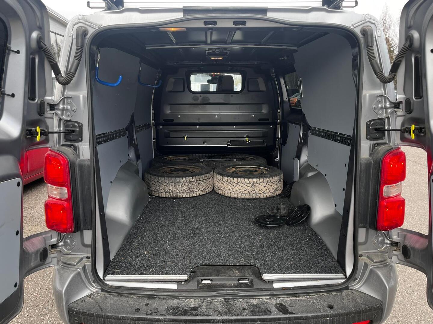 TOYOTA Proace 2020