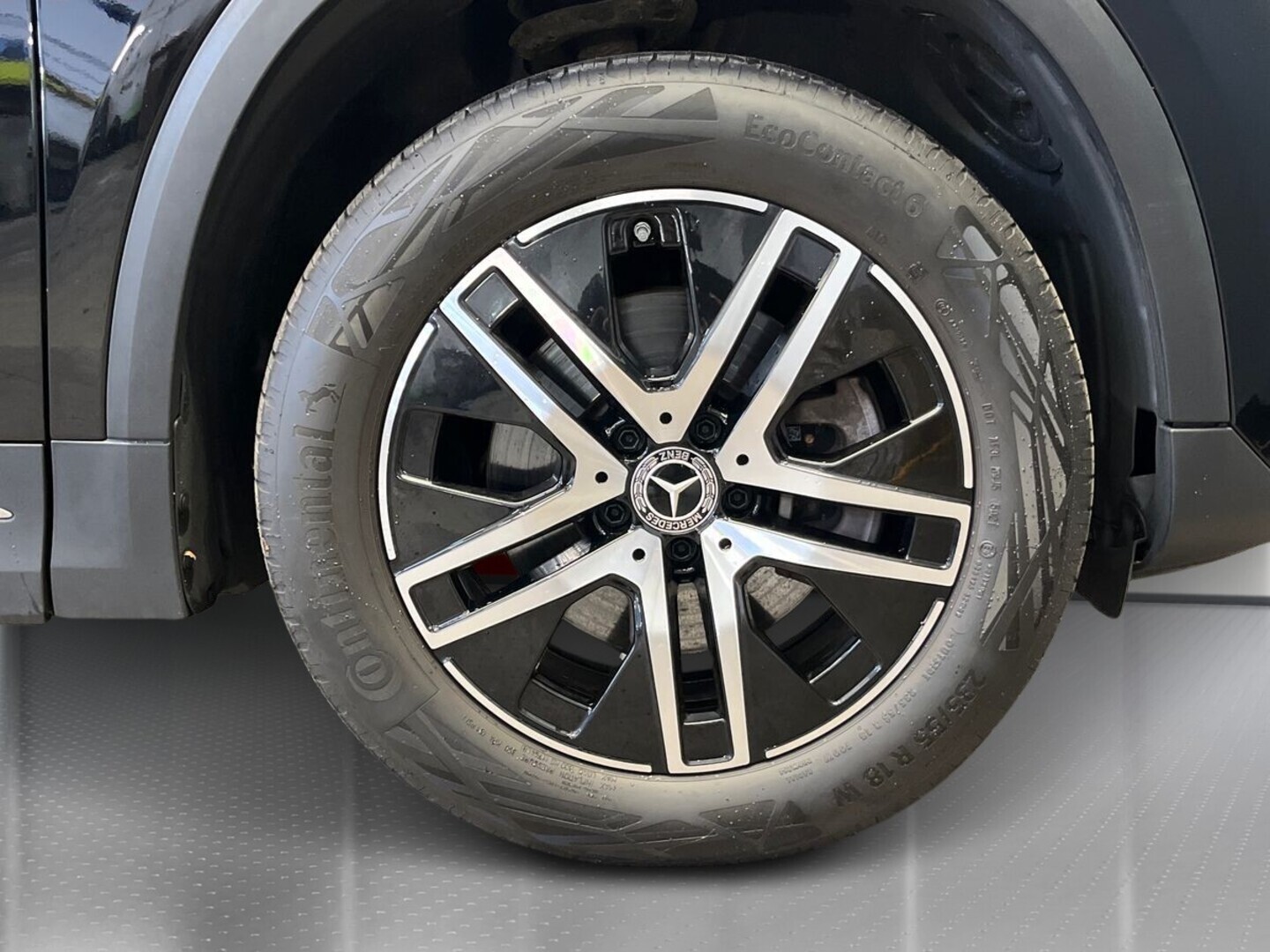 MERCEDES-BENZ GLA 13
