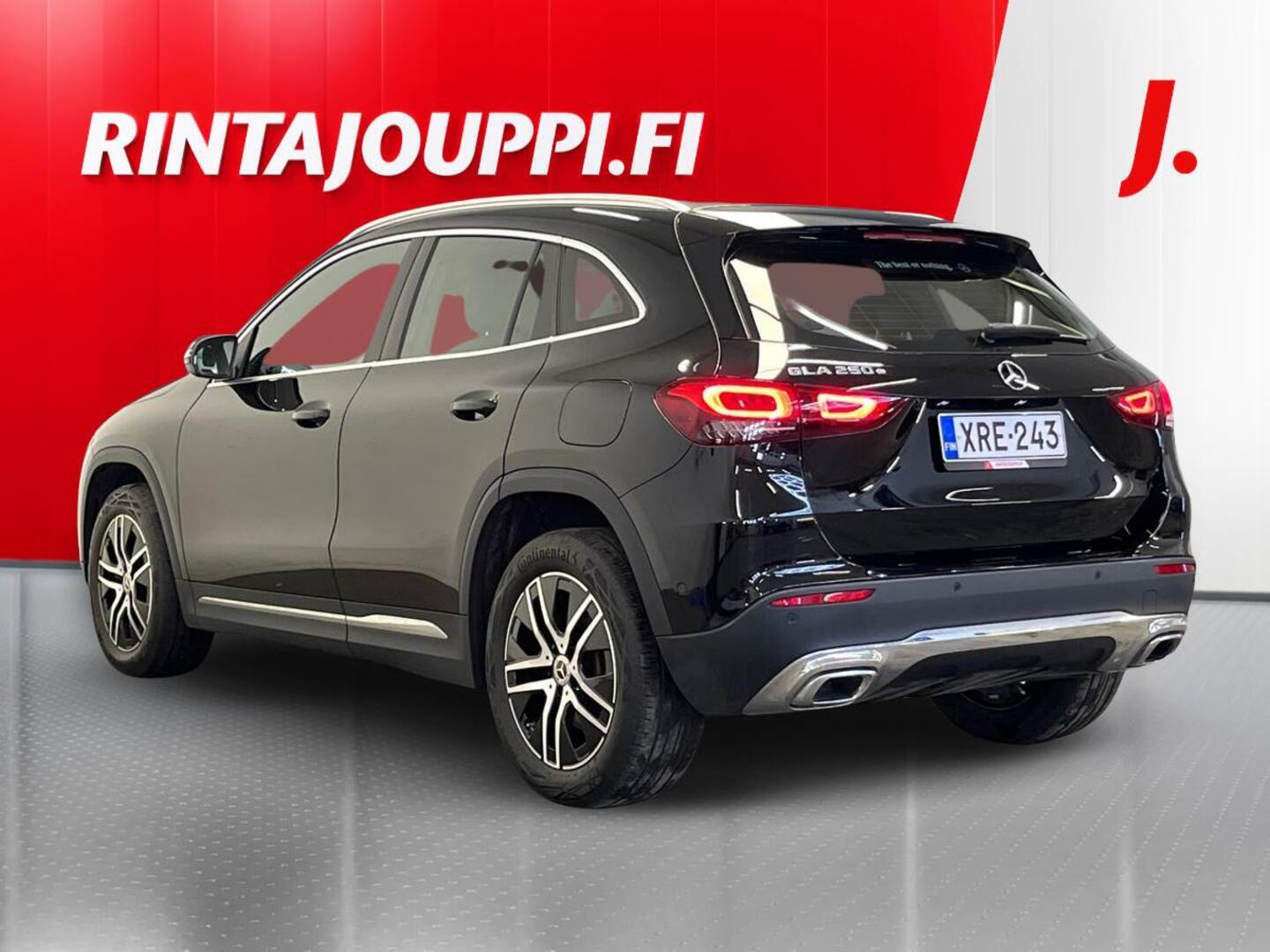 MERCEDES-BENZ GLA 2