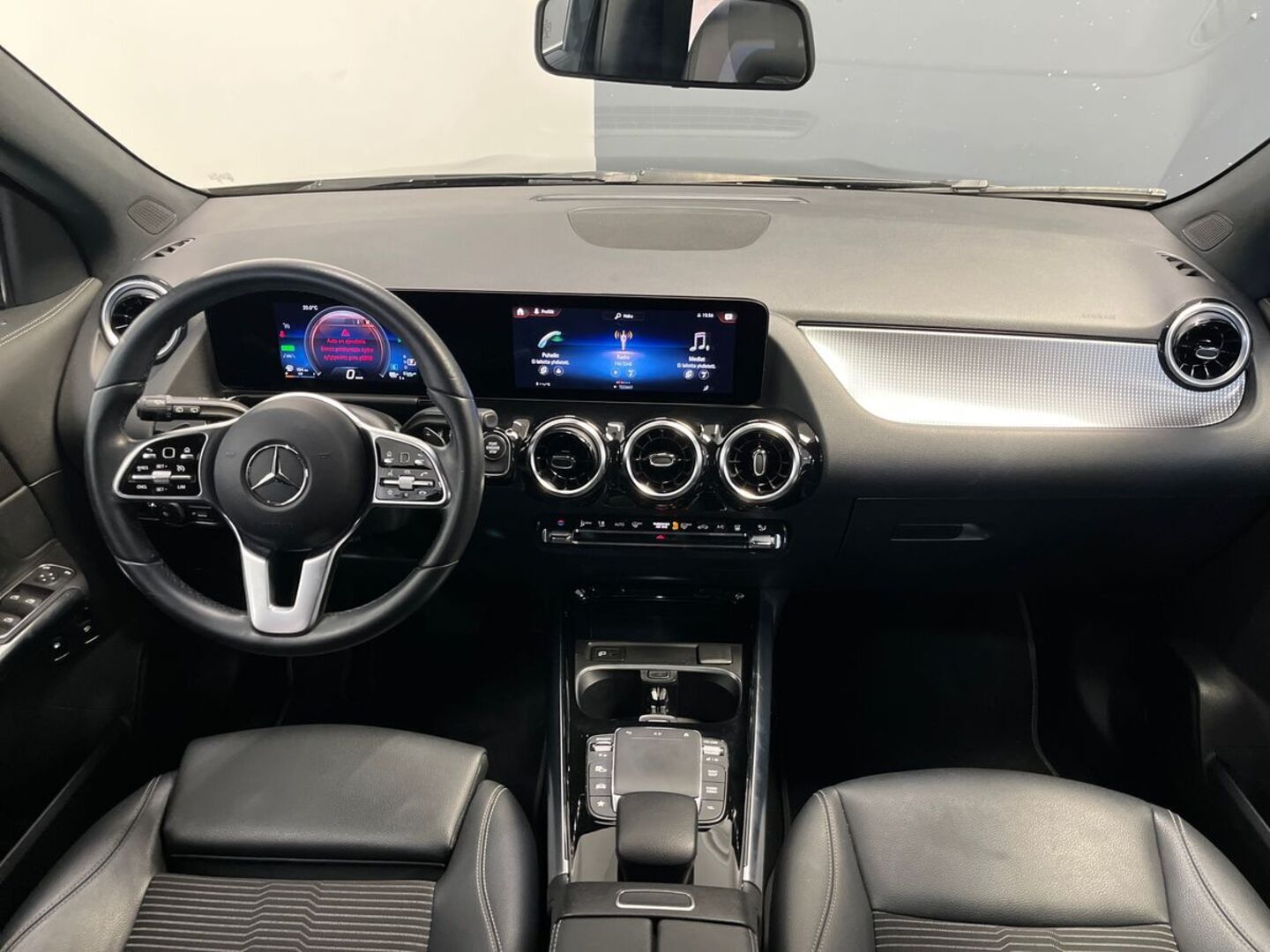 MERCEDES-BENZ GLA 22