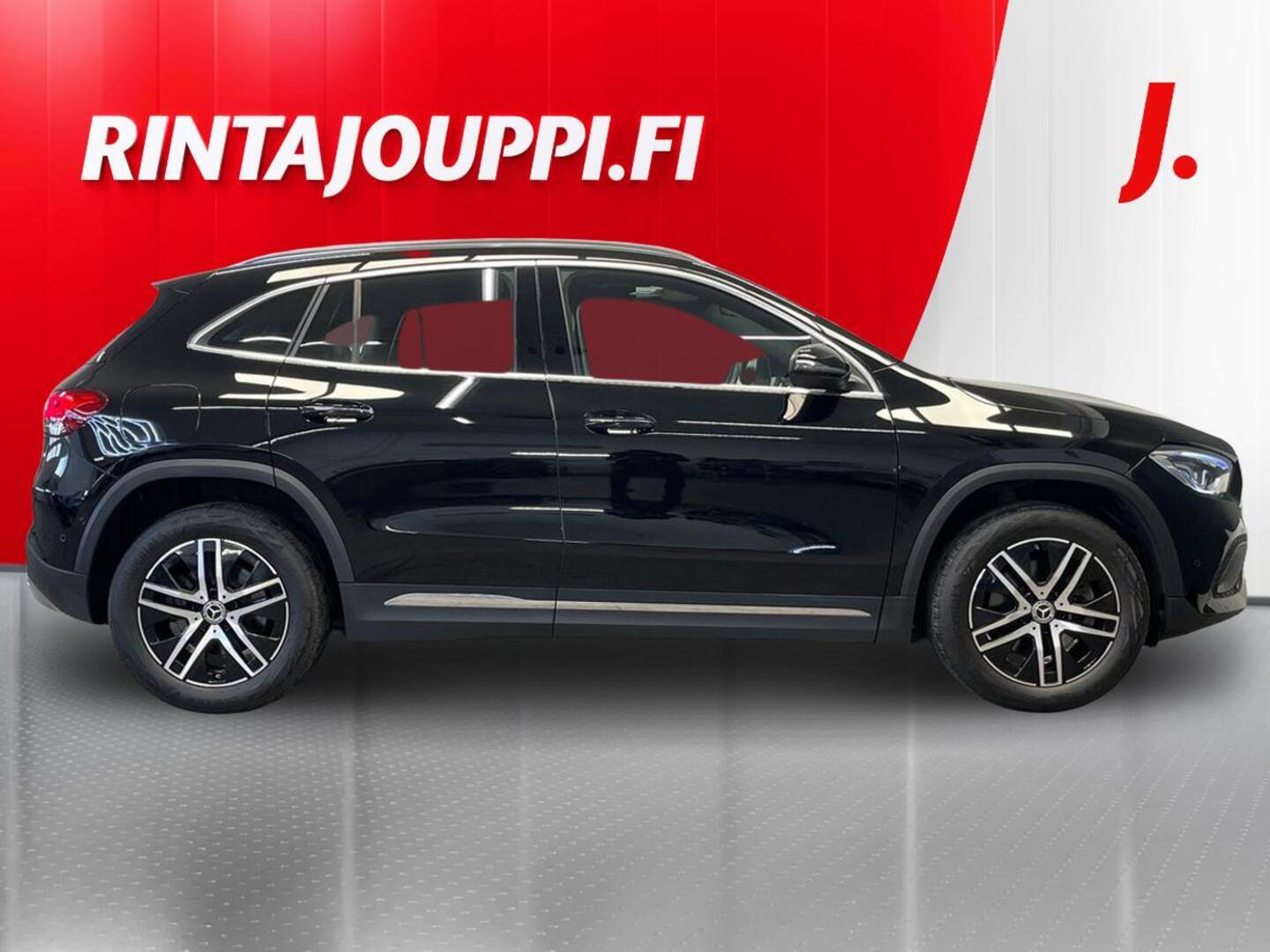 MERCEDES-BENZ GLA 6