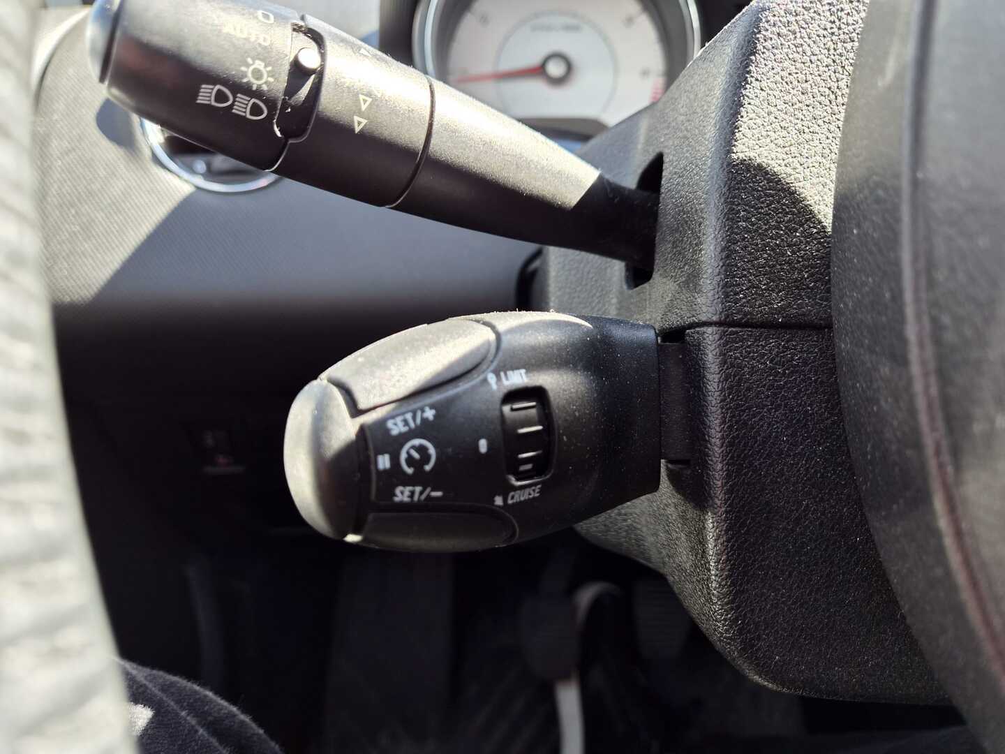 PEUGEOT 308 2011