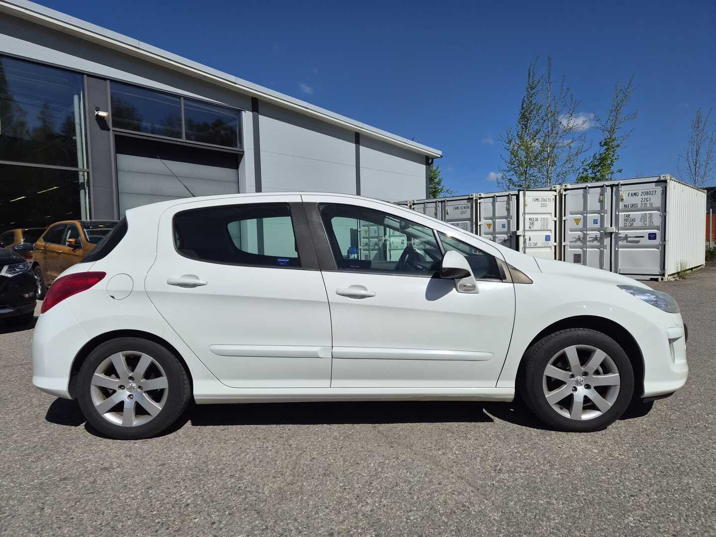PEUGEOT 308 2011