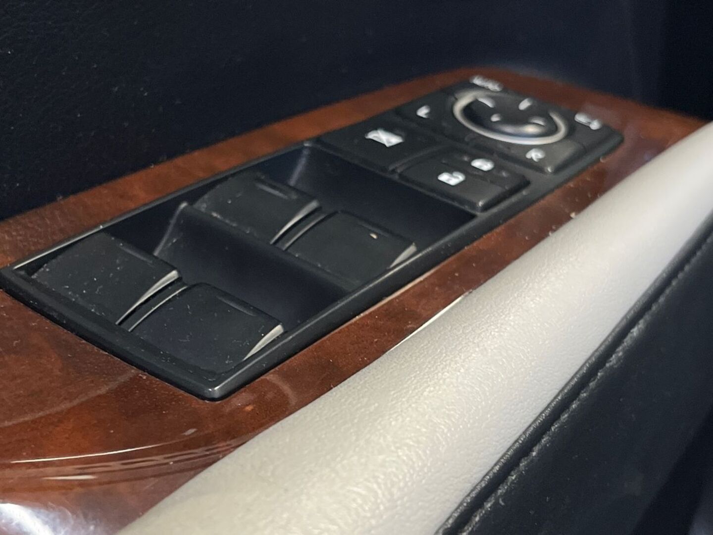LEXUS RX 17