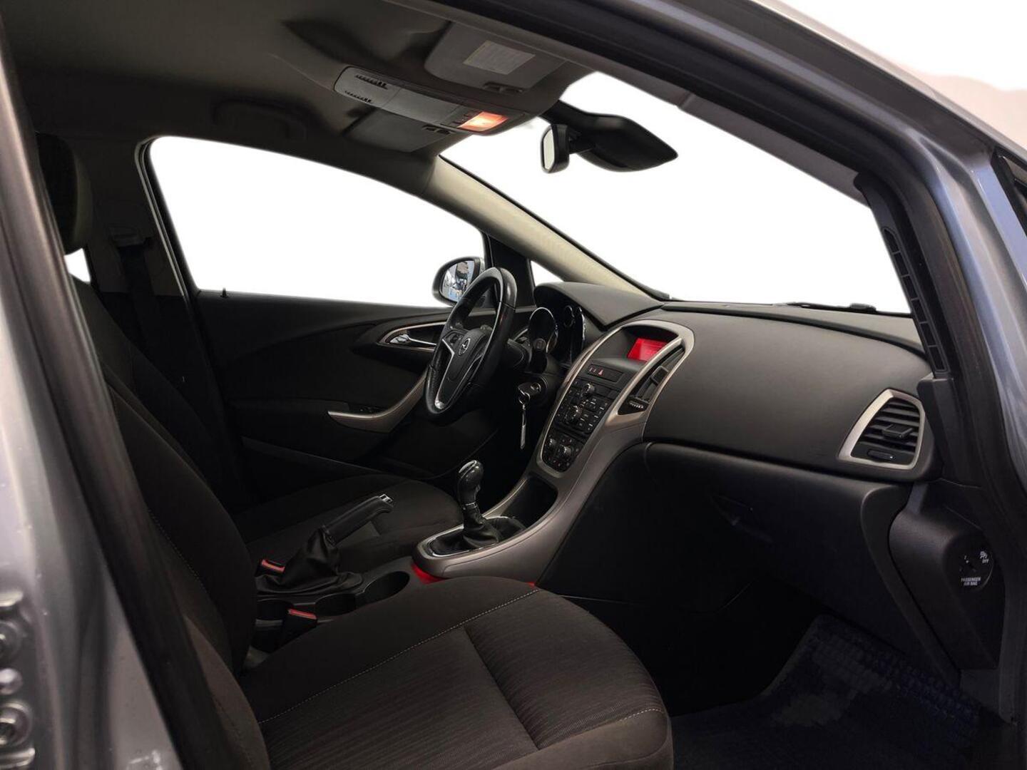 OPEL Astra 9
