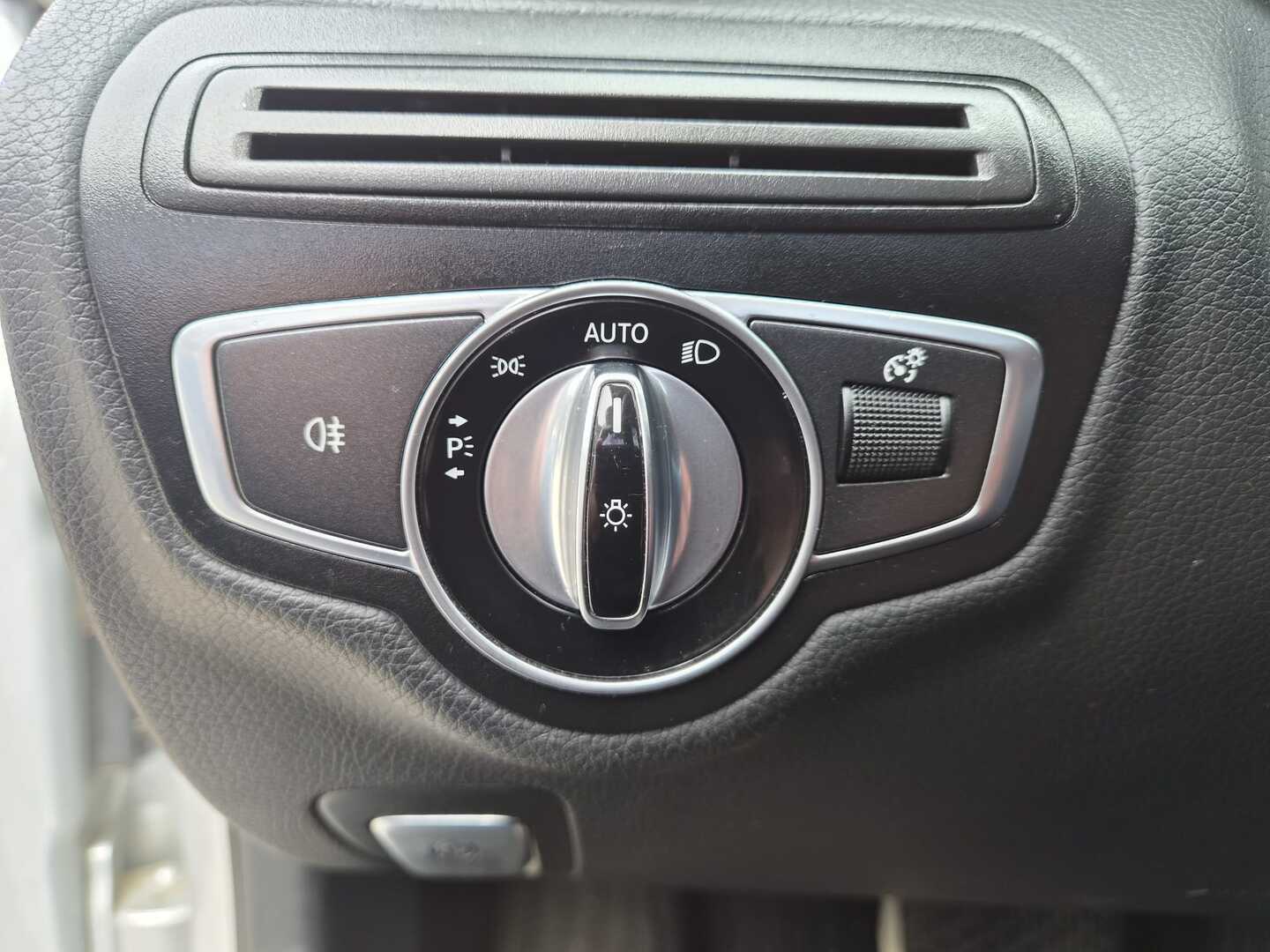 MERCEDES-BENZ C 2016