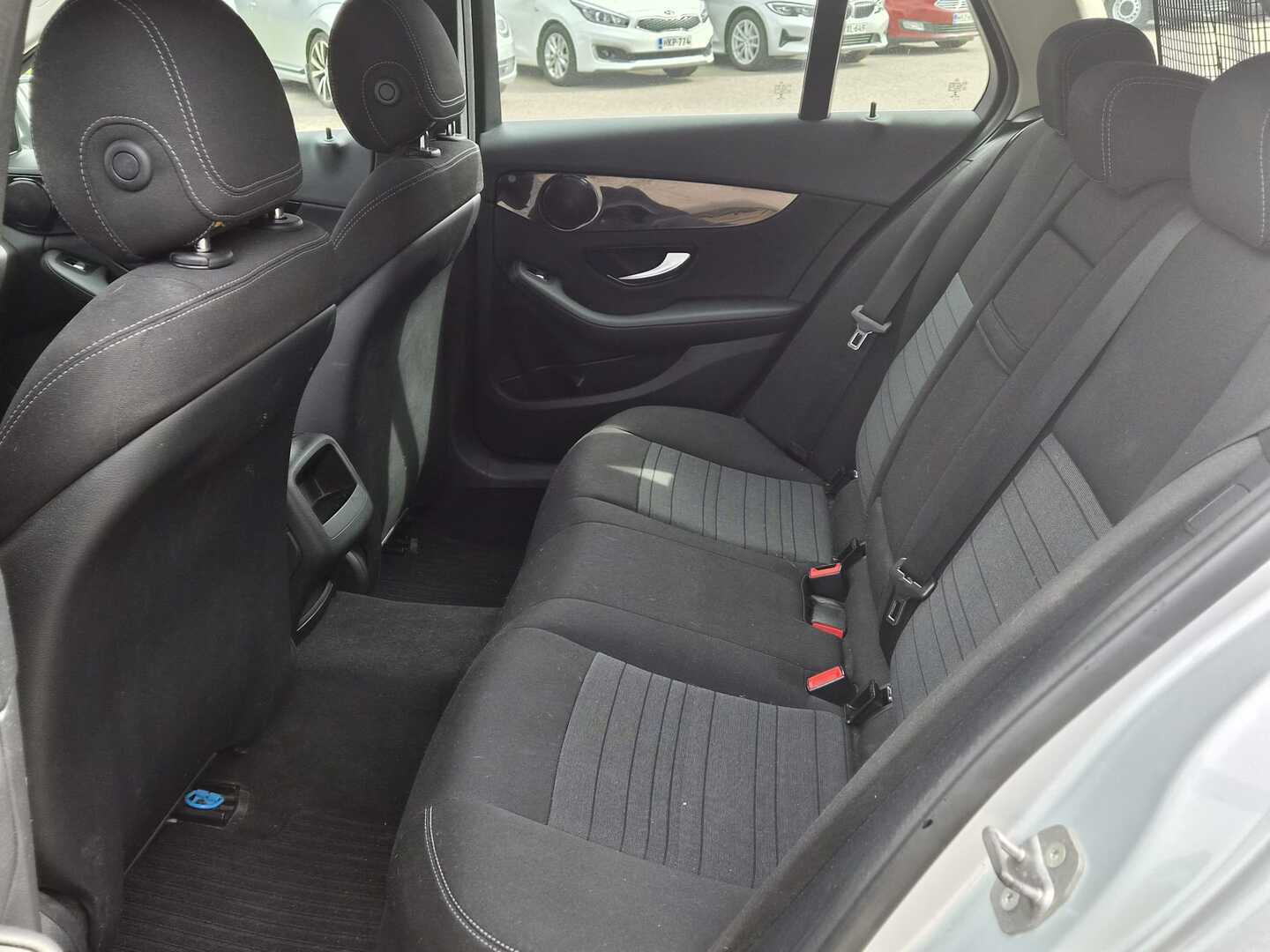 MERCEDES-BENZ C 2016