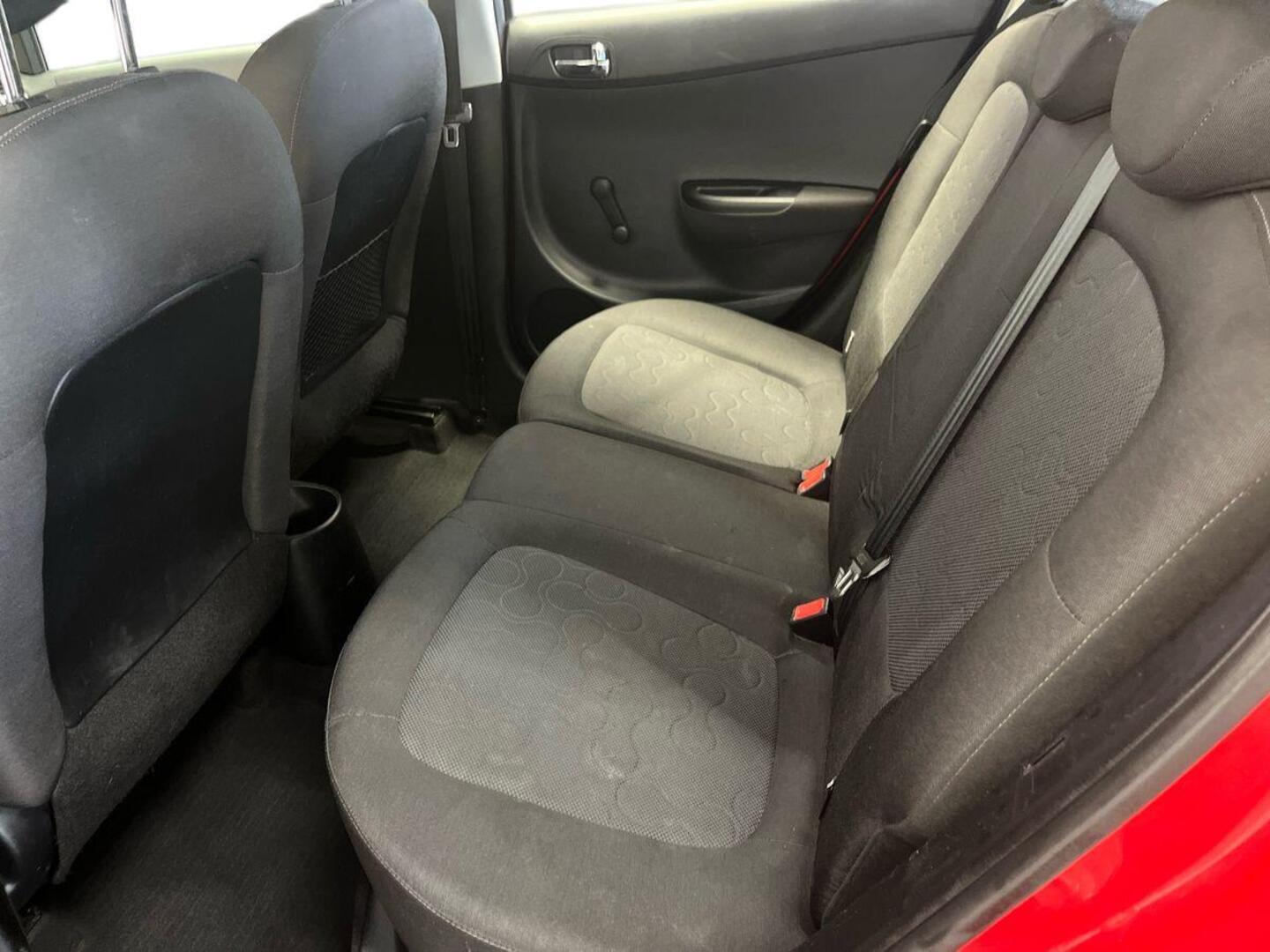 HYUNDAI i20 2010