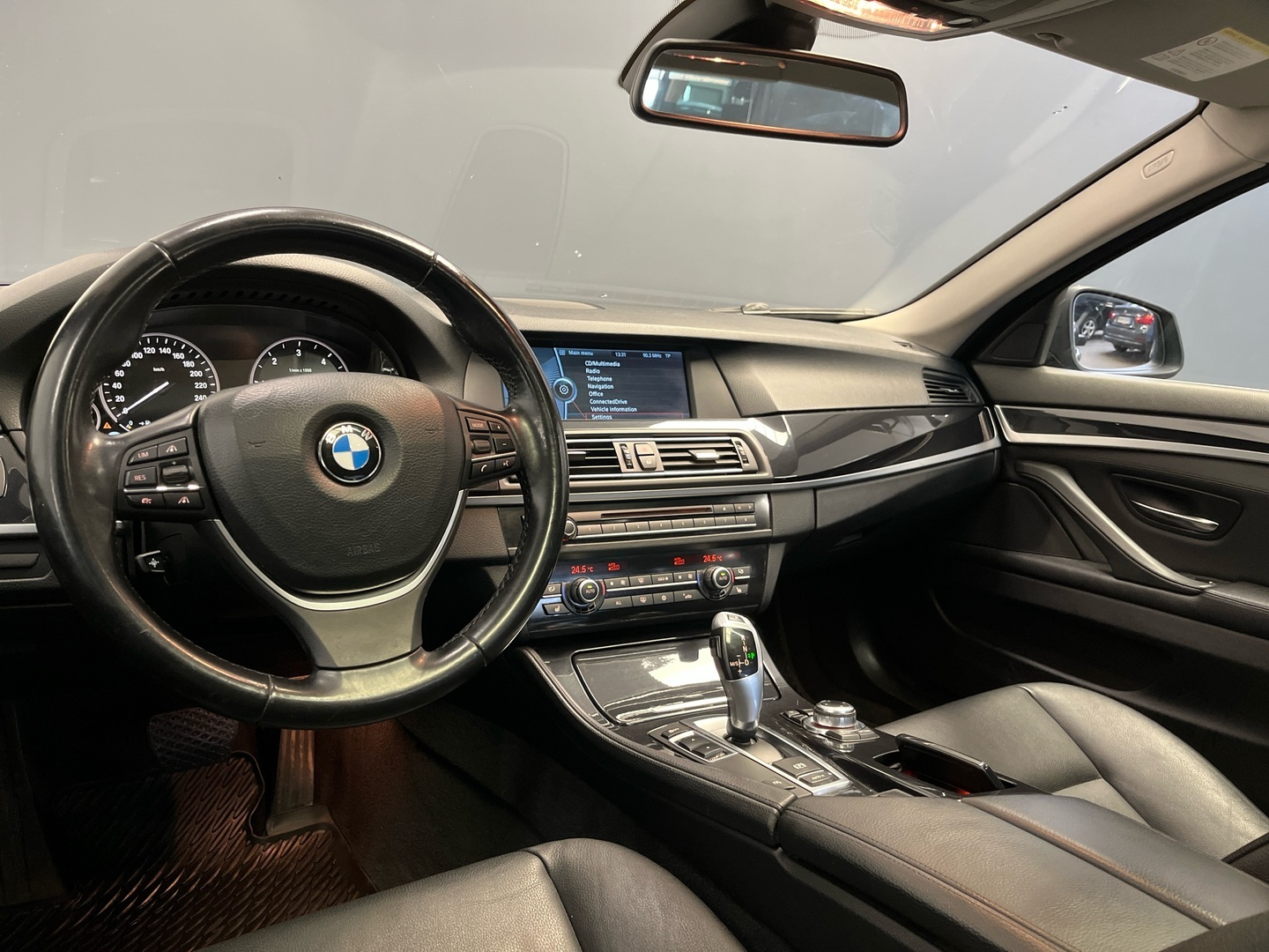BMW 525 2011