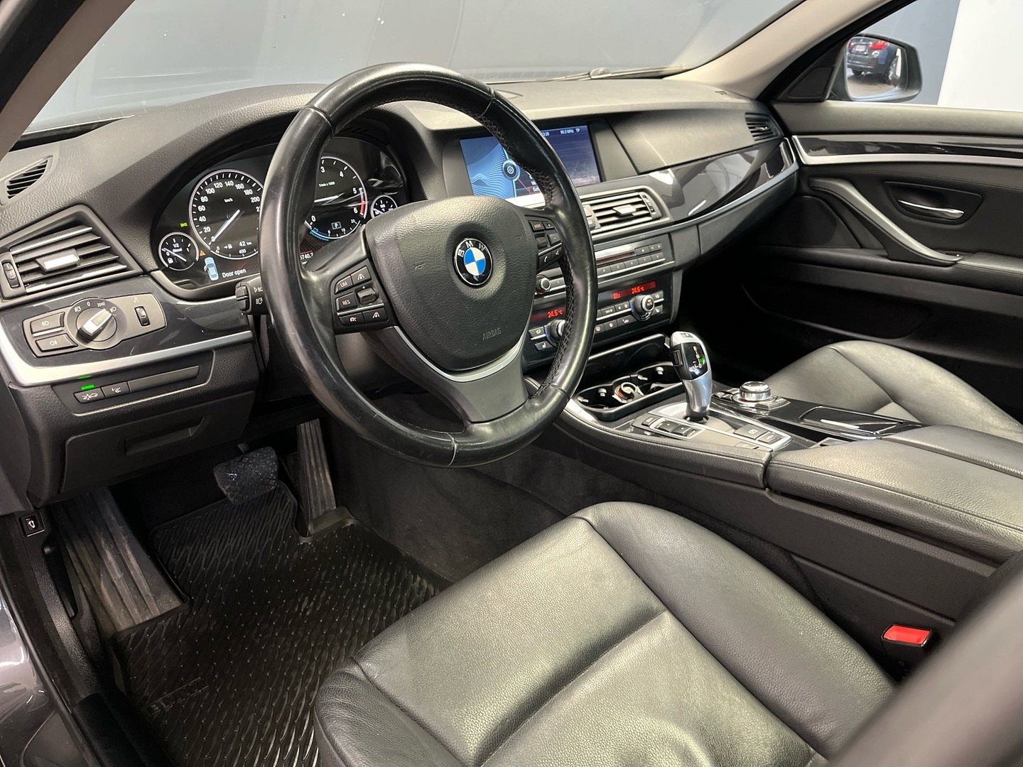 BMW 525 2011