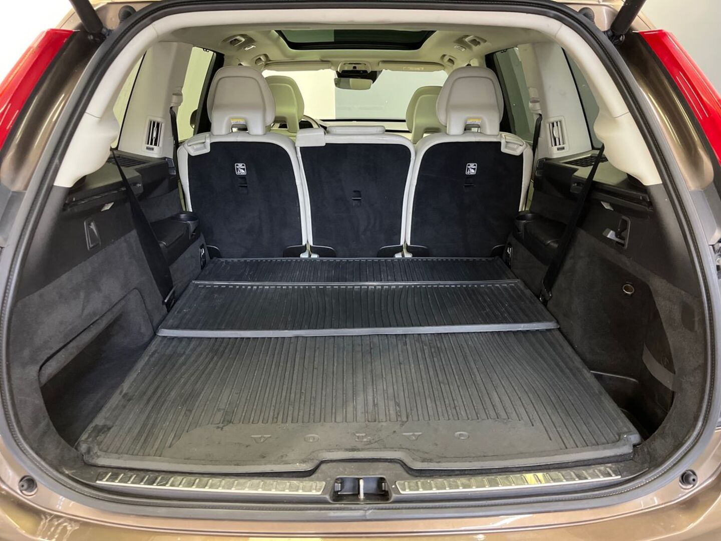 VOLVO XC90 15