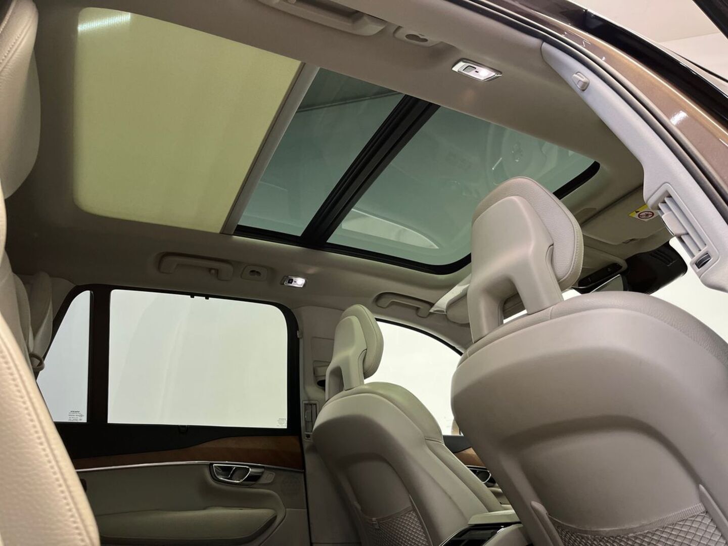 VOLVO XC90 19